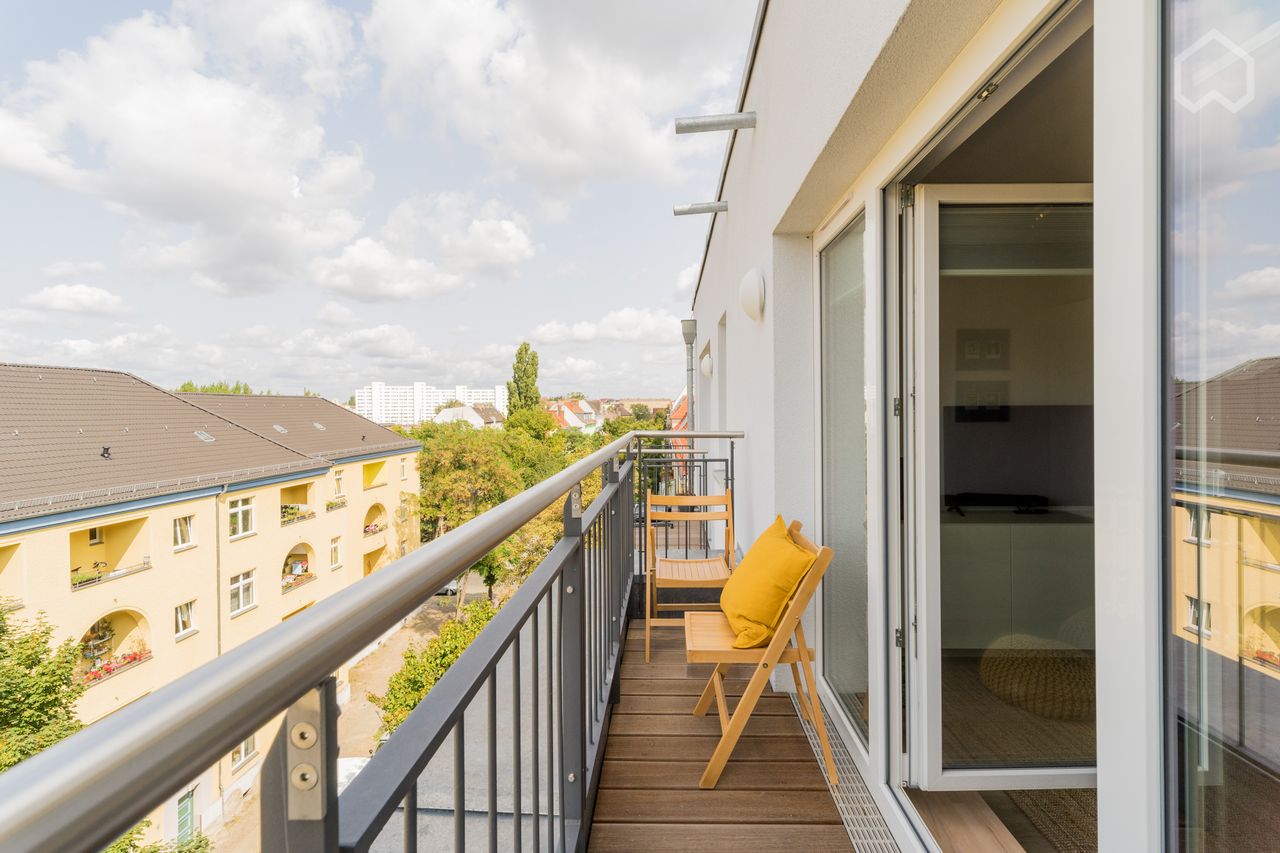 Studio-apartment with Balcony in Berlin-Lichtenberg