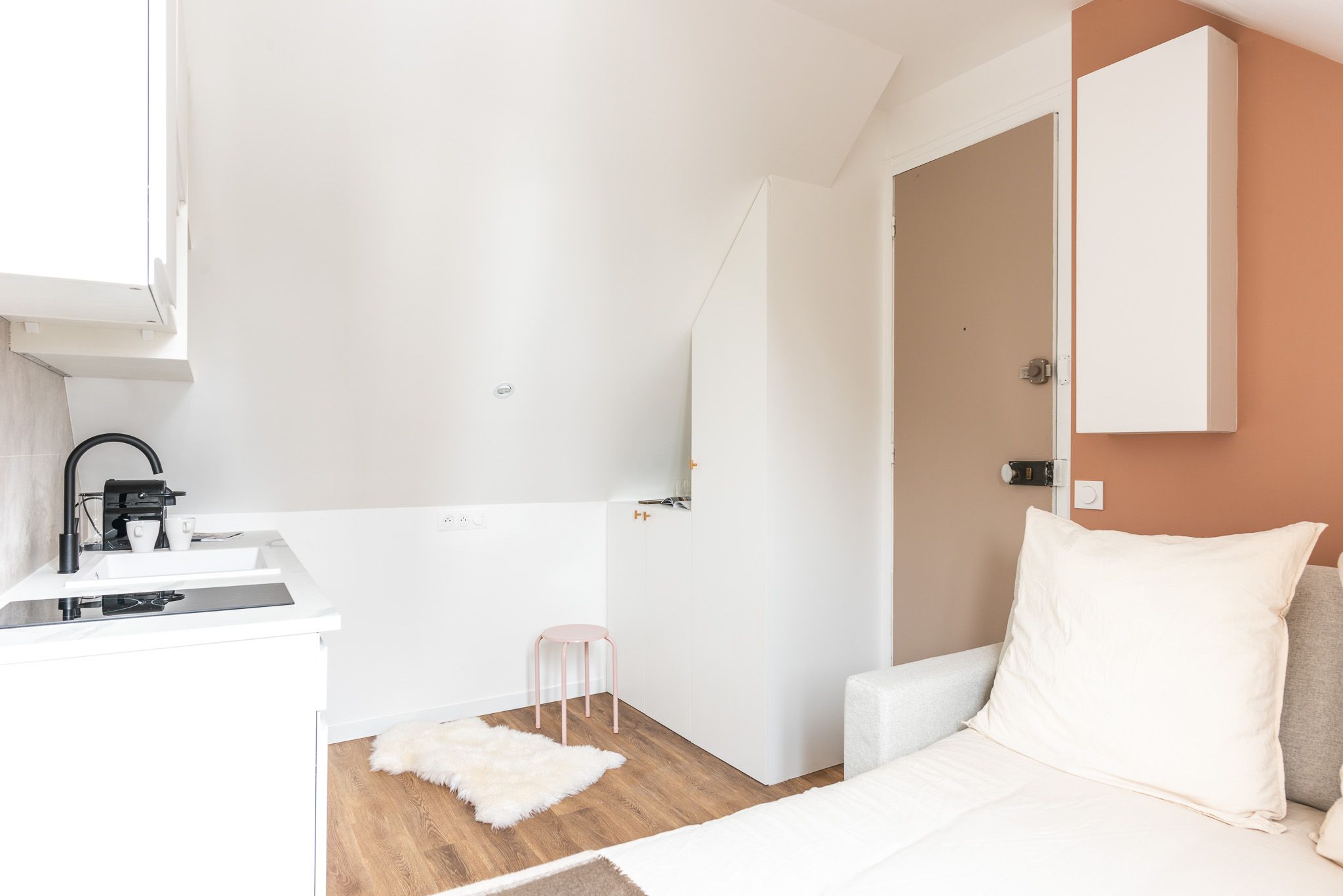 Location Studio de standing clé en main – Avenue Victor Hugo, Paris 16e (loyer tout inclu