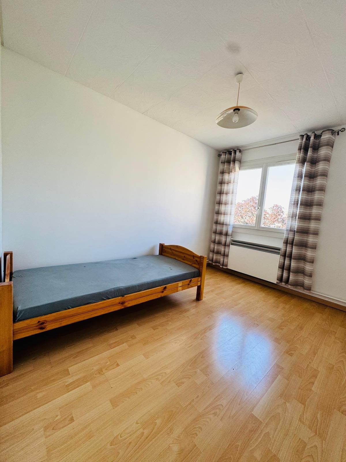 Location Colocation étudiante pour 3 – Appartement F4 de 73 m² à Saint-Priest (loyer tout