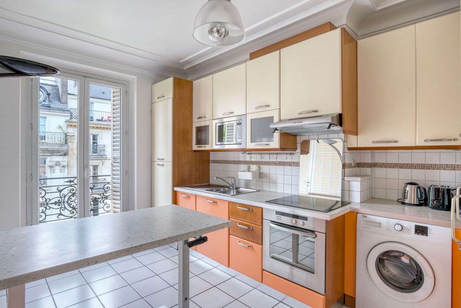 Location Appartement élégant de 2 chambres au cœur de Paris (loyer tout inclus)