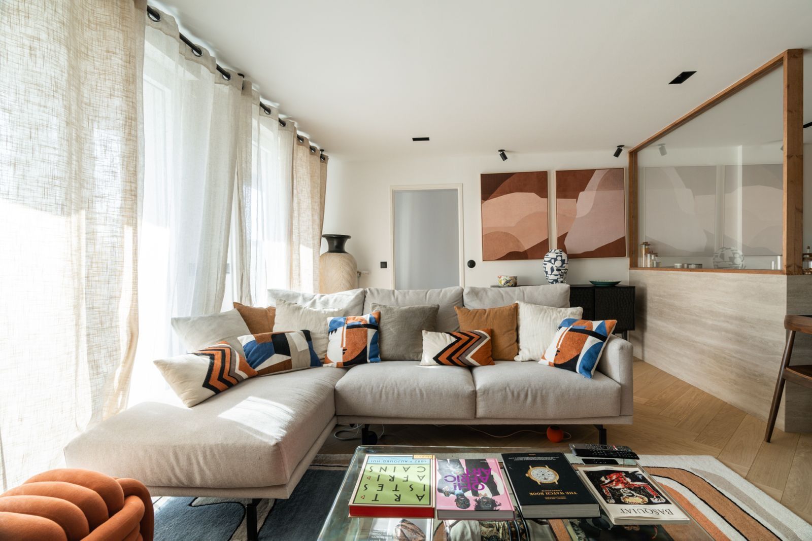 Location Appartement haut standing décoré par architecte – Élégance et confort à deux pas