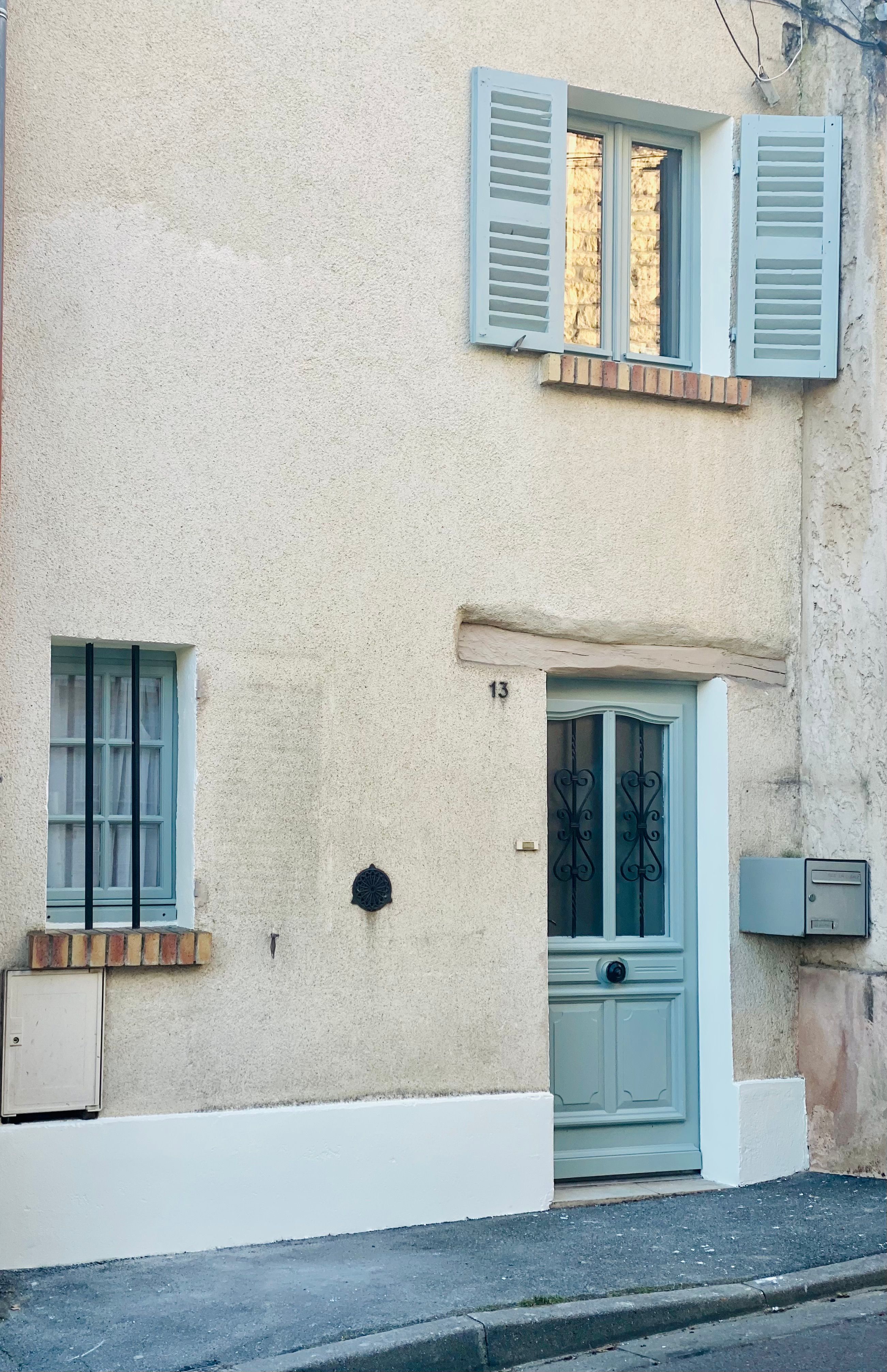 Maison de ville cœur de Maule - 40 minutes Paris (loyer tout inclus) Maule
