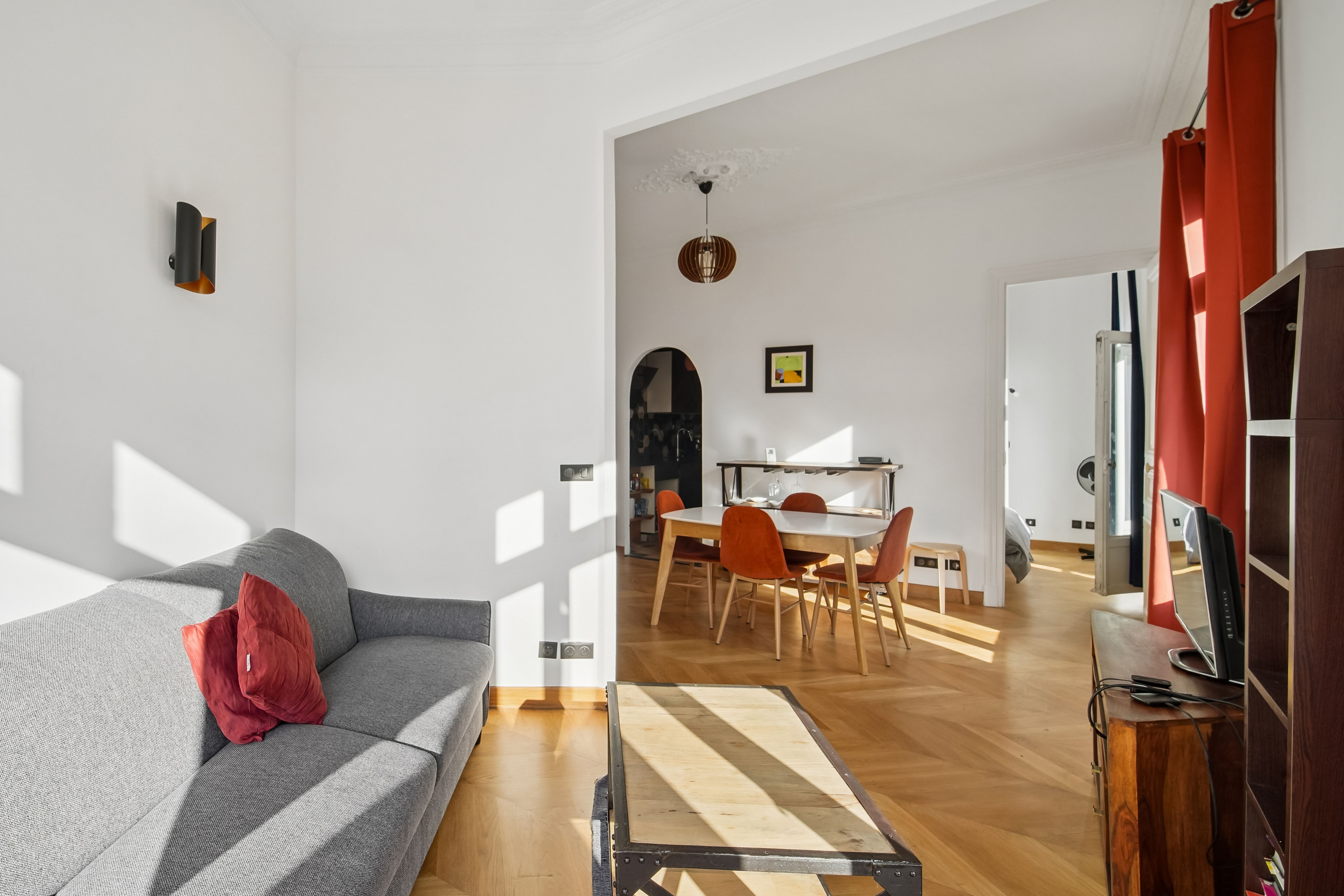 Location Rivoli / av Victoria (loyer tout inclus)