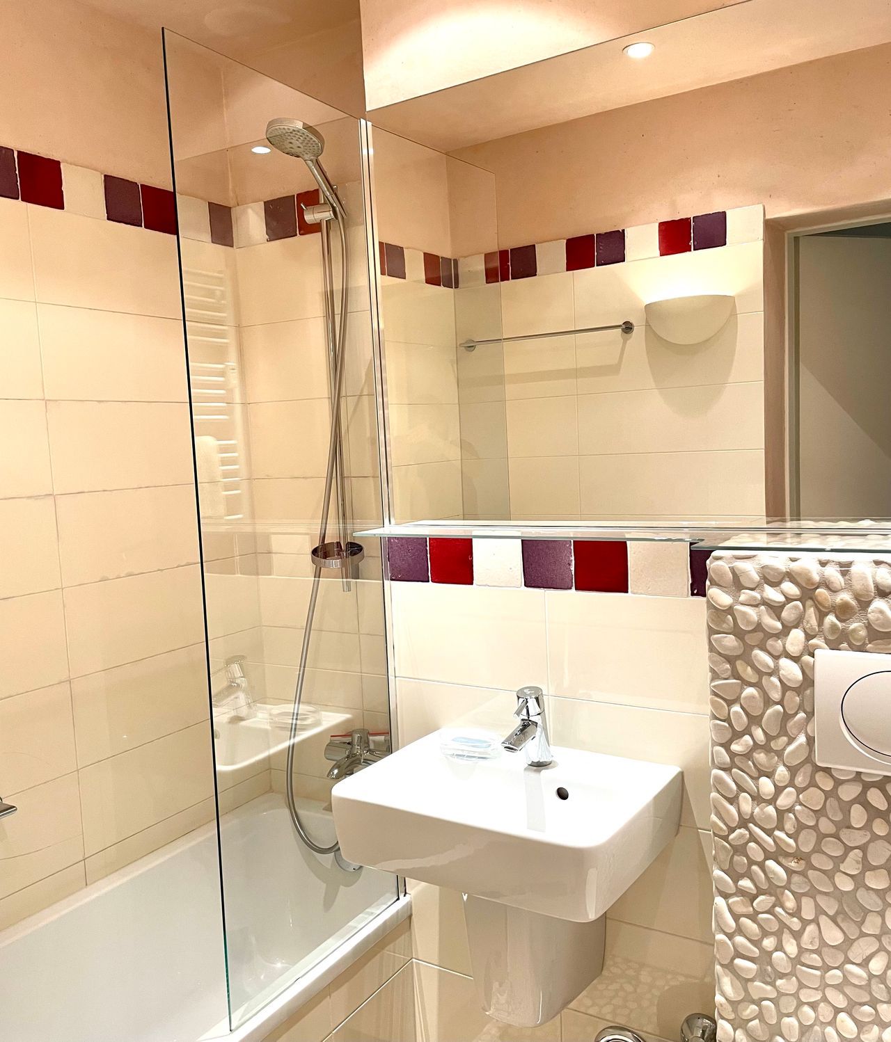 Quiet & neat apartment in München