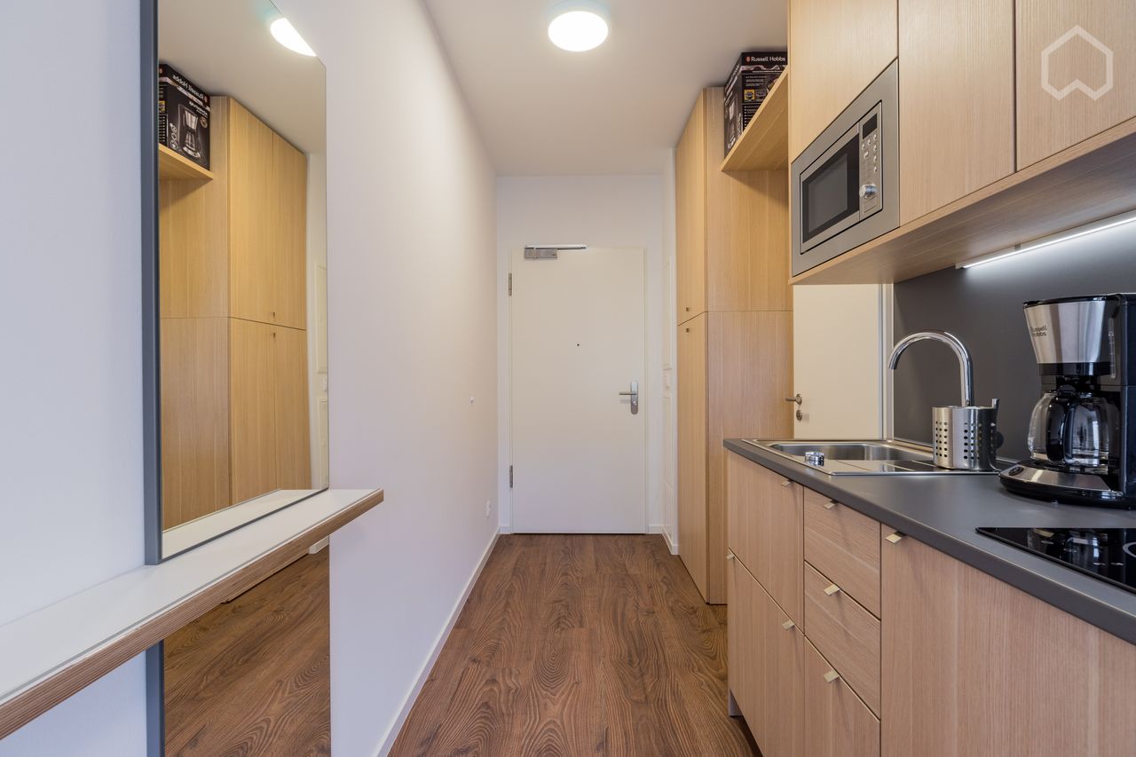 Quiet New Modern Studio near Main Train Station - FRITZ-TOWER