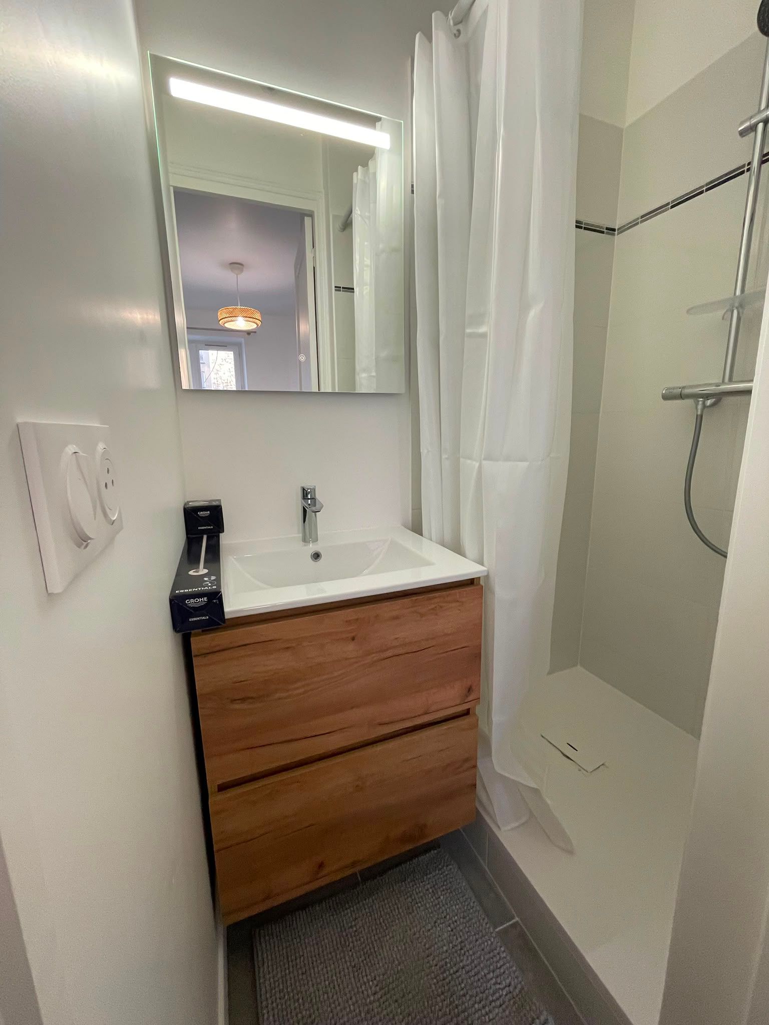 Location Saint Lambert: double séjour - trois chambres et trois salles de douche 3 chambr