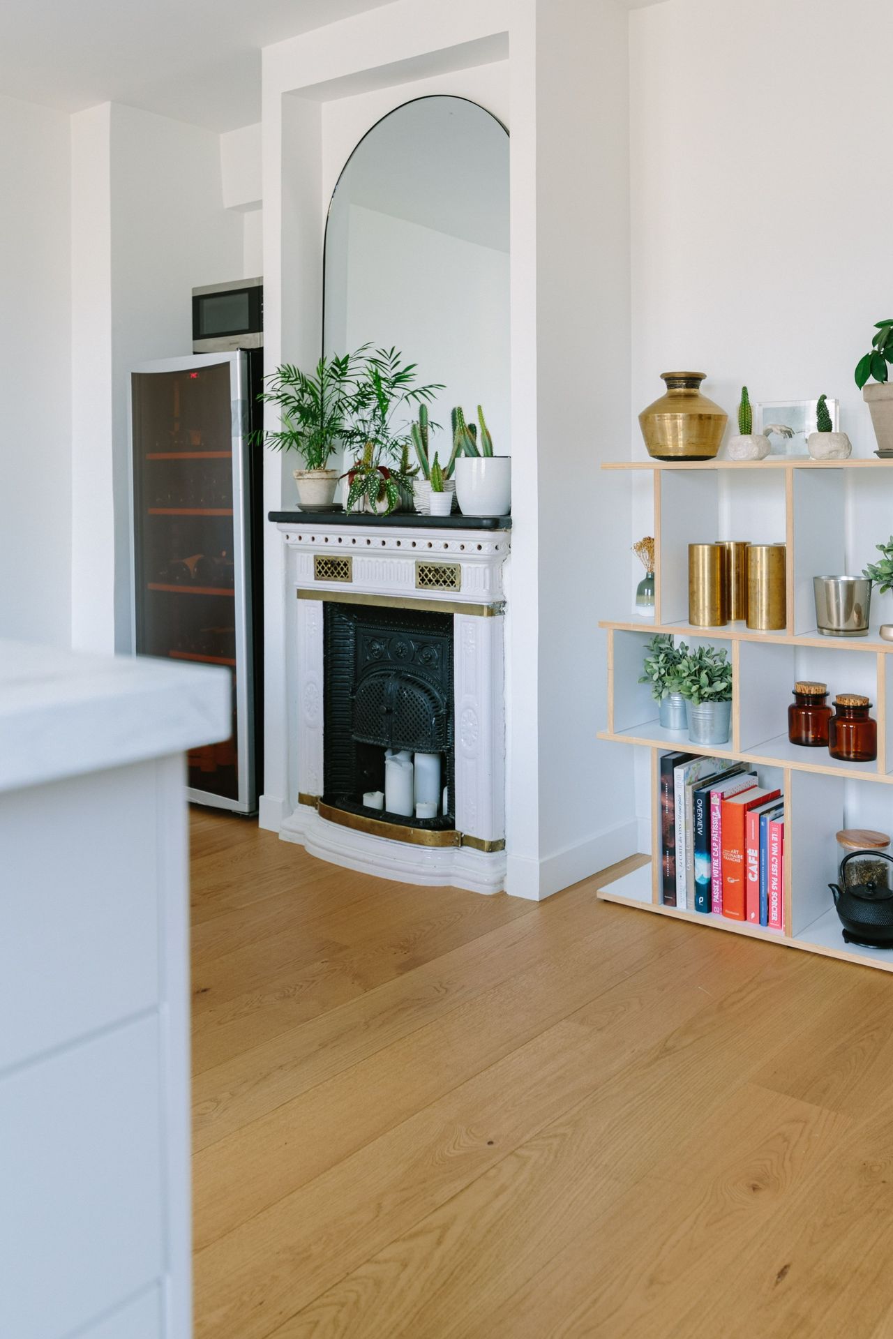 One-bedroom apartment — quiet and bright