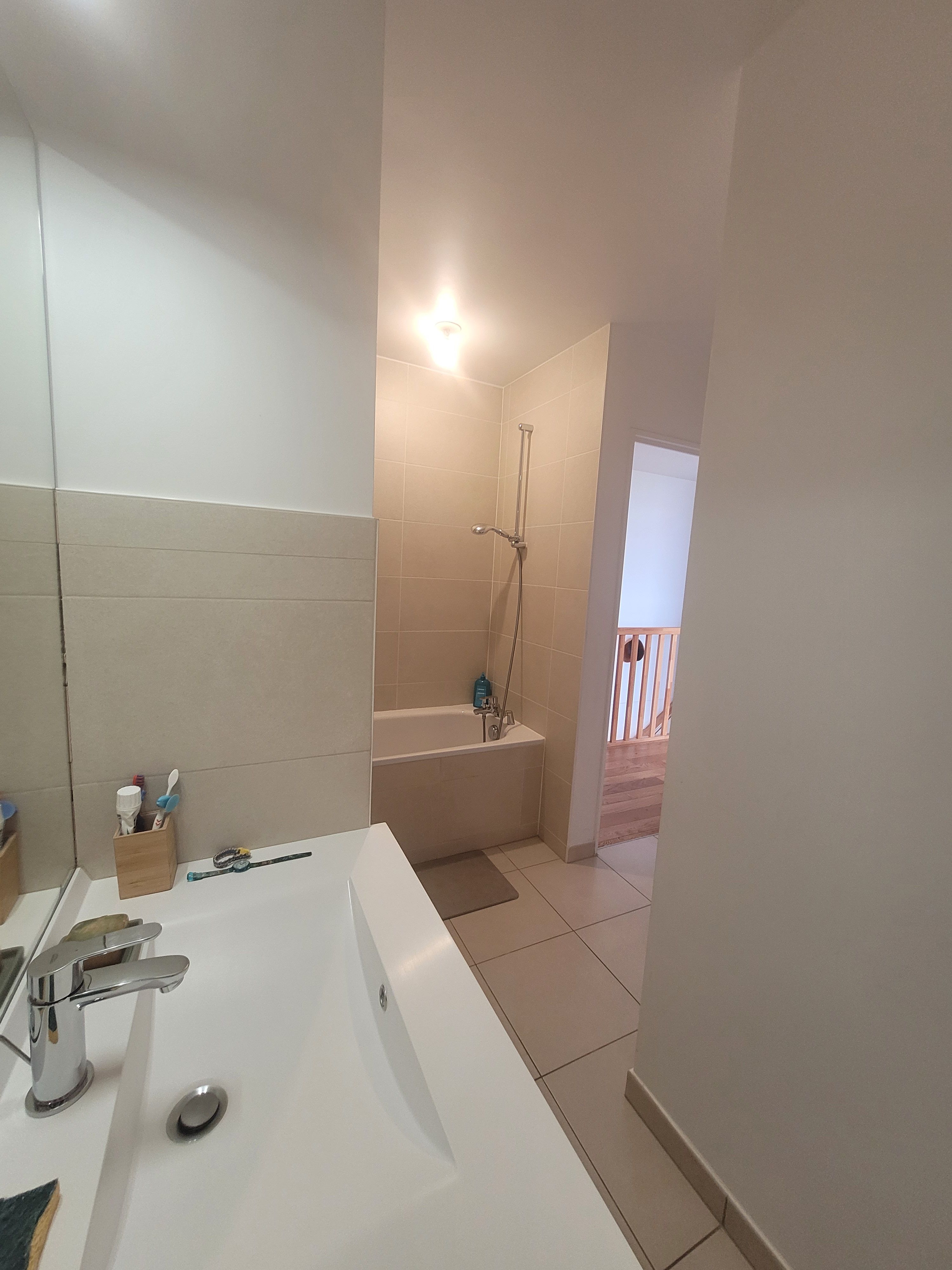 Location Duplex familial lumineux - avec Ascenseur - grandes terrasses végétalisées - vue
