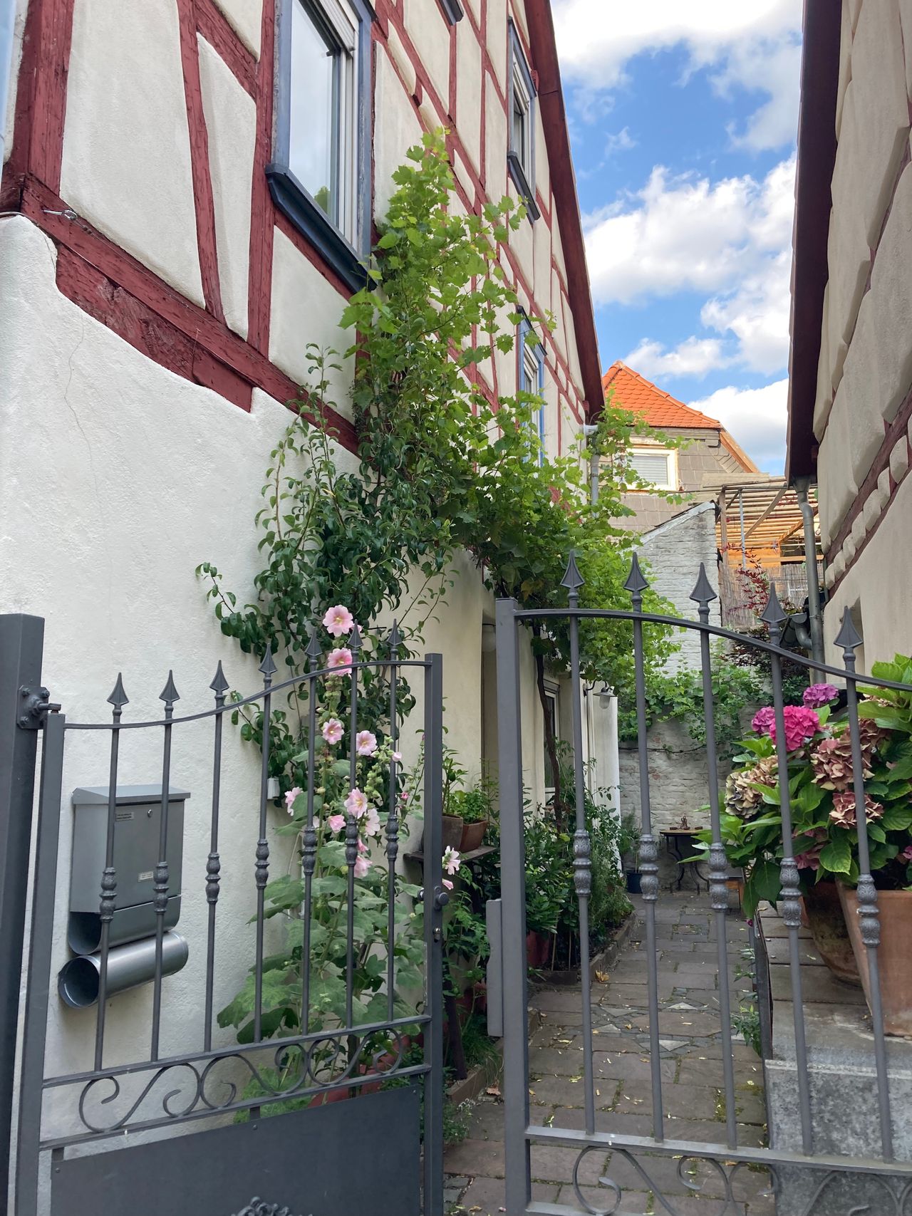 Ideal second home in the green East of Frankfurt