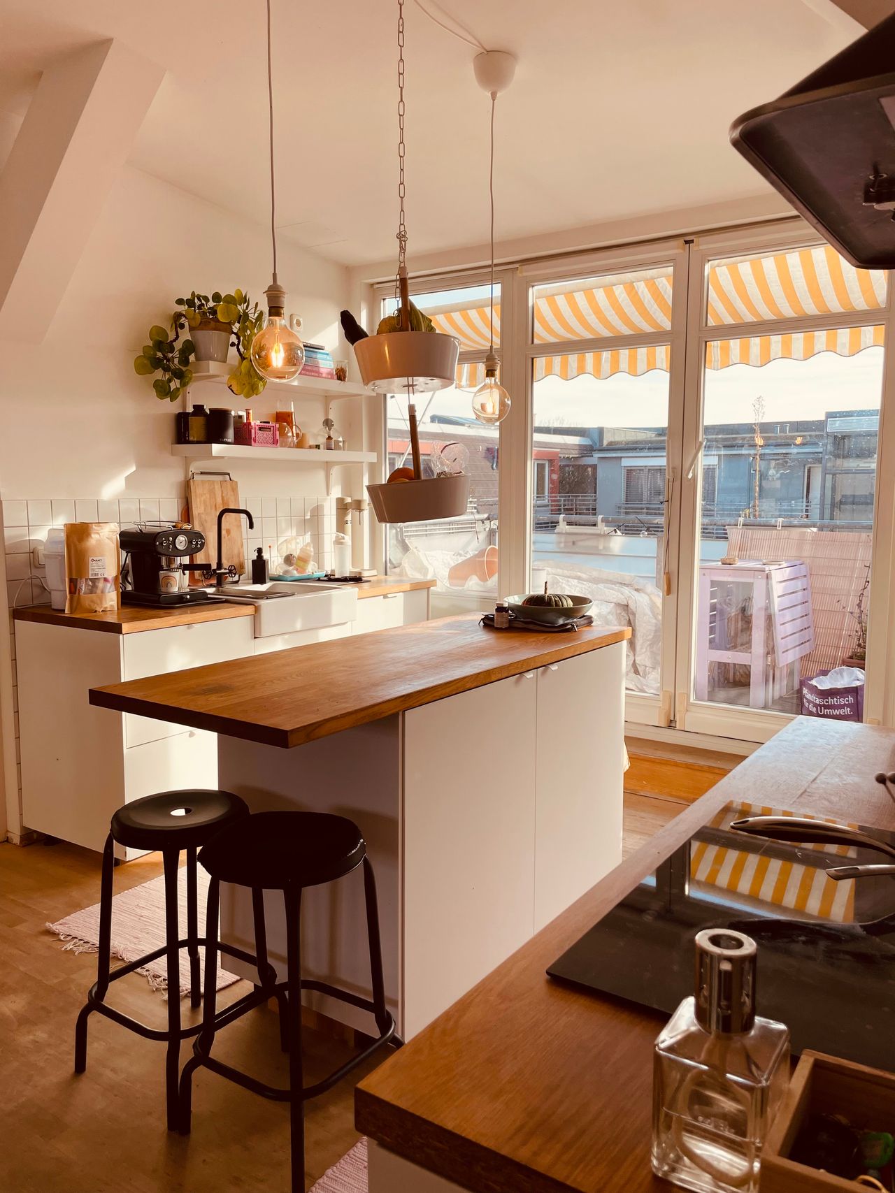 Sublet: Bright & Colorful Maisonette Apartment in Berlin Prenzlauer Berg, perfect for families (15.12.2025 – 16.1.2026)