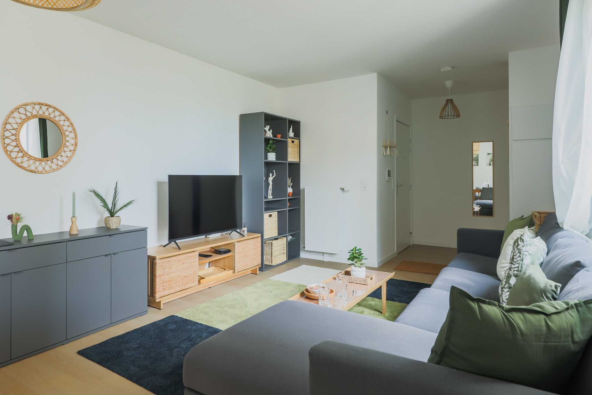 Location Le Coleman - Moderne, Balcon, au pied du métro 7 (loyer tout inclus)
