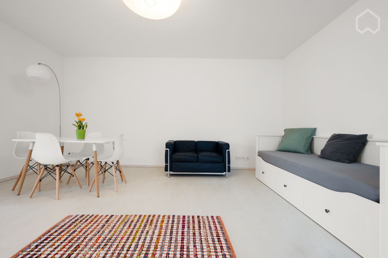 Ground-floor, modernly furnished studio apartment in Ostheim