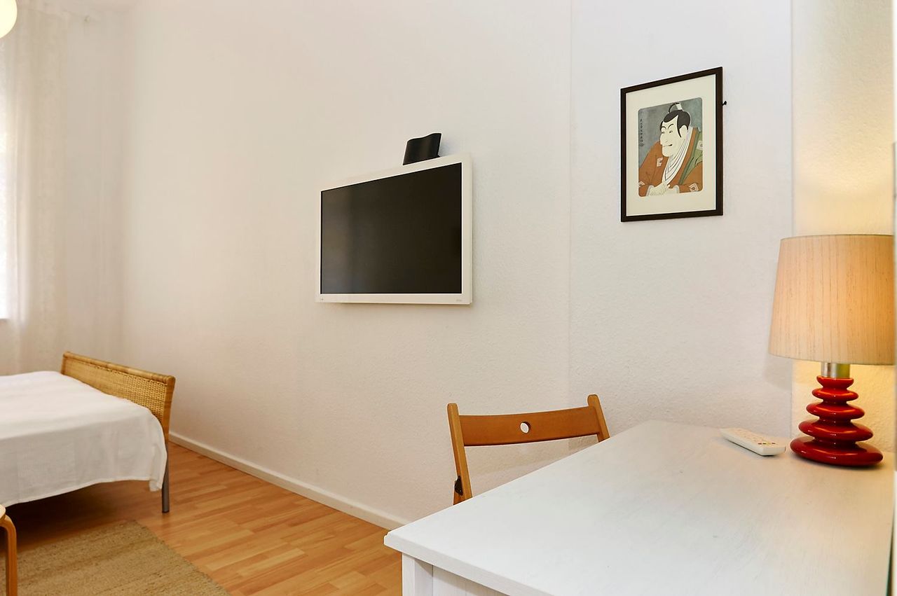 2 spacious bedrooms apt with a terrace in Friedrichshain