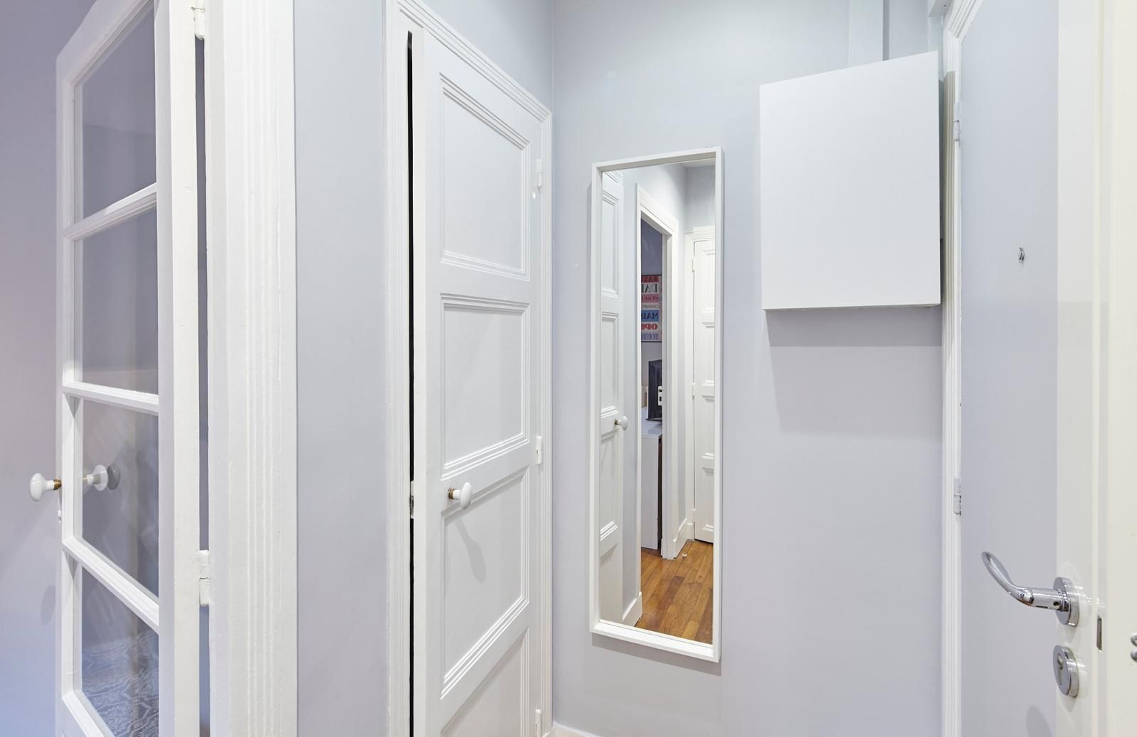 Location Petit Appartement de 27 m² à Louer en Plein Cœur de Paris (loyer tout inclus)