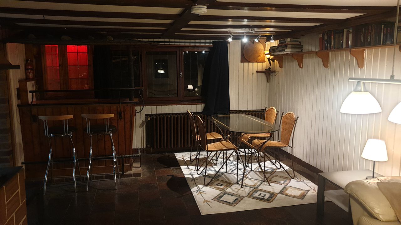 Cozy Souterrain Apartment in Cologne