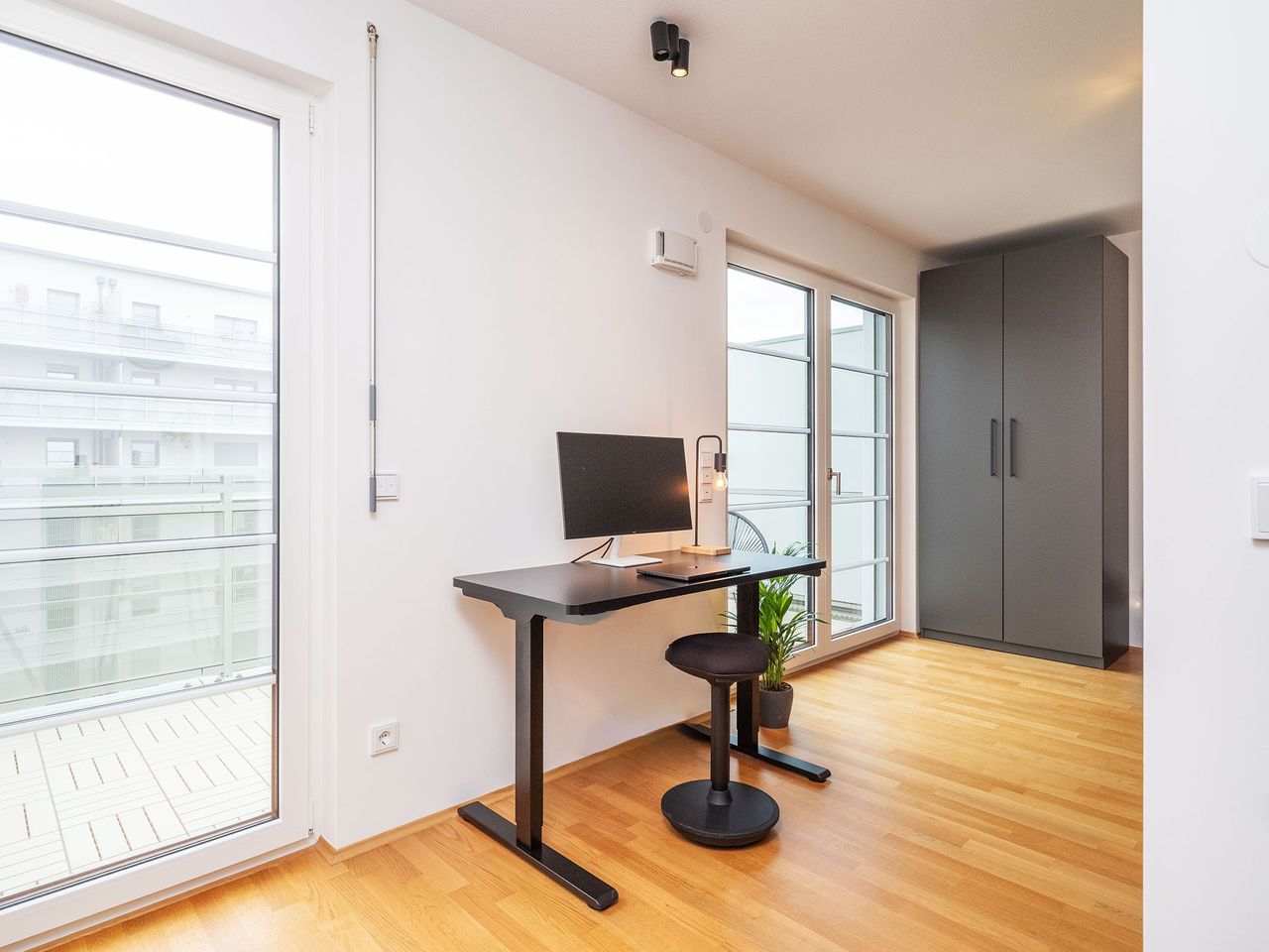 Exclusive Designer Apartment with Terrace – Fully Furnished, Move-In Ready