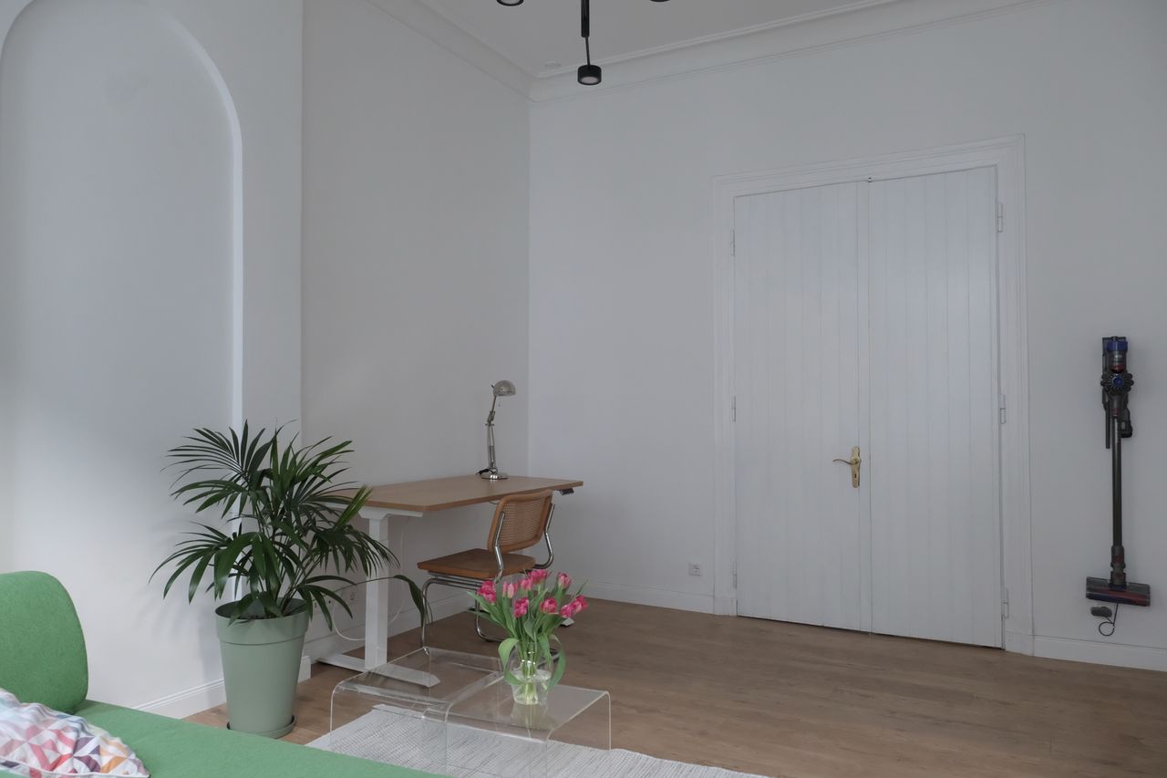 Charming apartment in top location – furnished & stylish near Aachen Cathedral