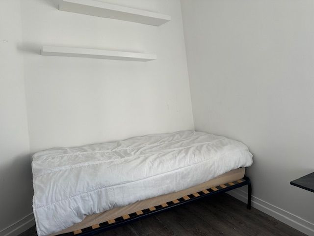 Location Joli studio au pied du métro Sablons Ligne 1 à Neuilly Sur Seine (loyer tout inc