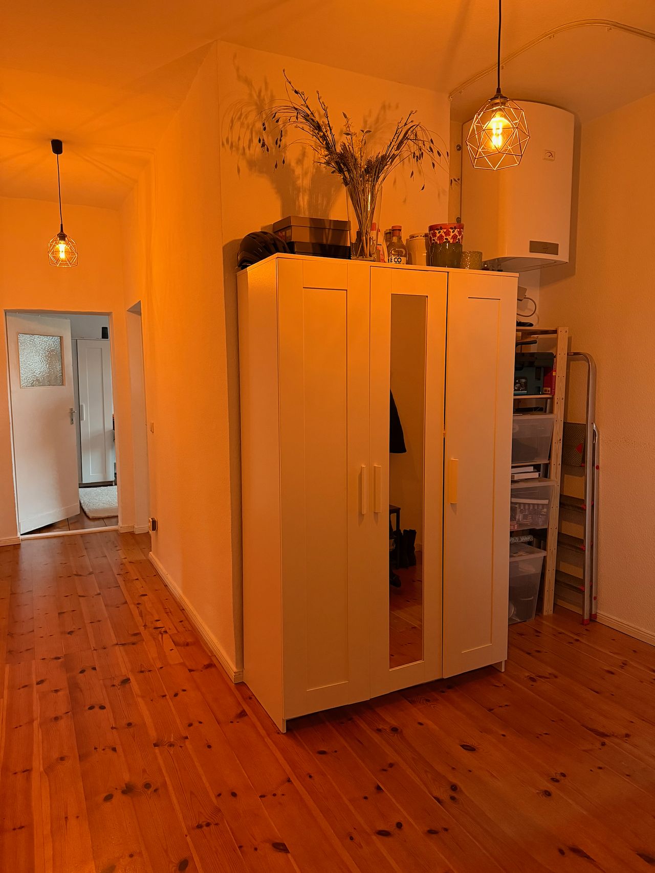 Spacious, beautiful 3 room flat in Prenzlauer Berg