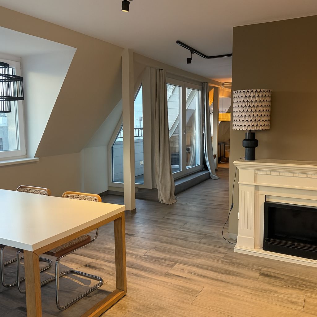 Fully Furnished Penthouse Loft in Charlottenburg