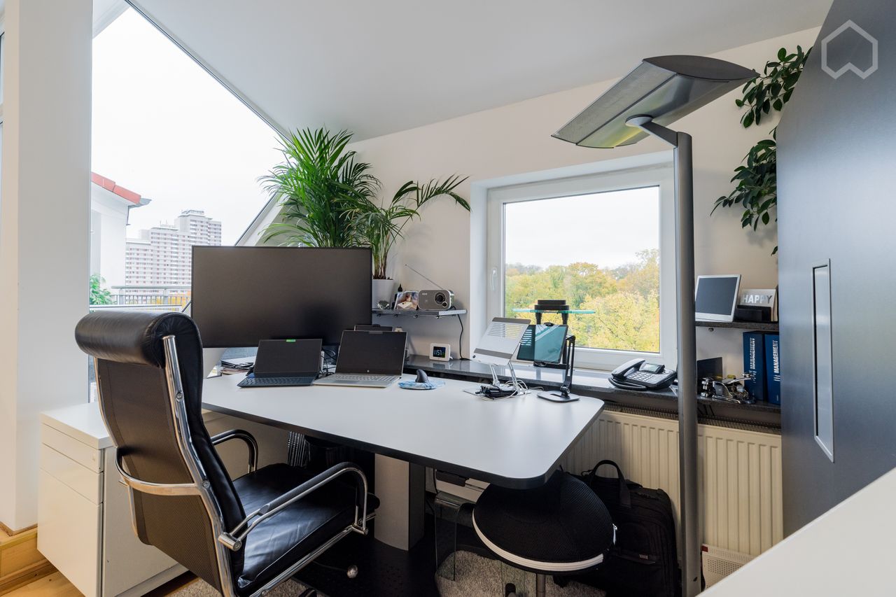 Awesome & wonderful studio