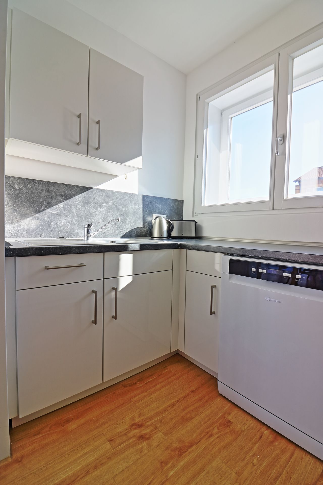 Furnished 3-room with a view over Berlin