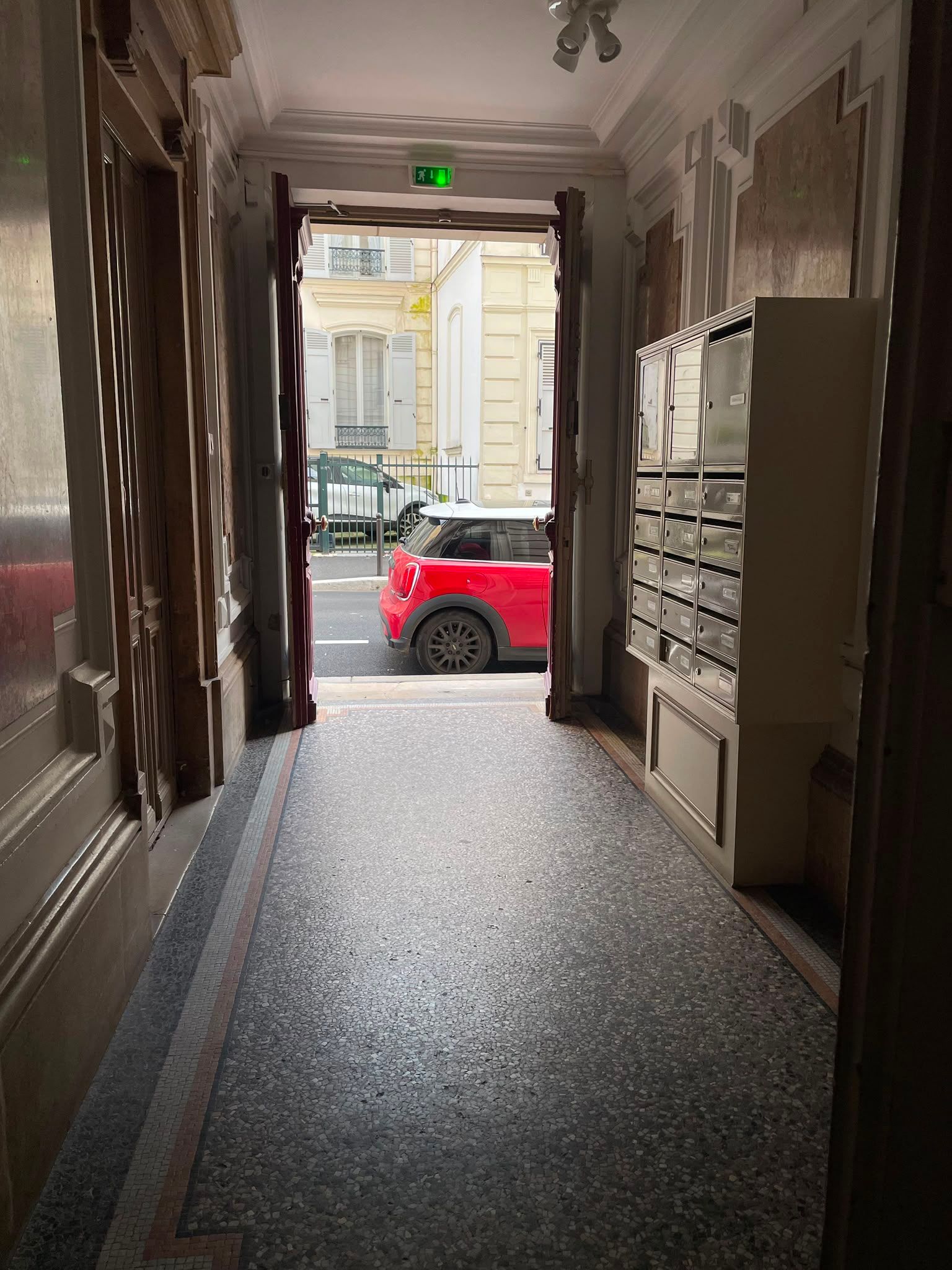 Location Saint Lambert: double séjour - trois chambres et trois salles de douche 3 chambr