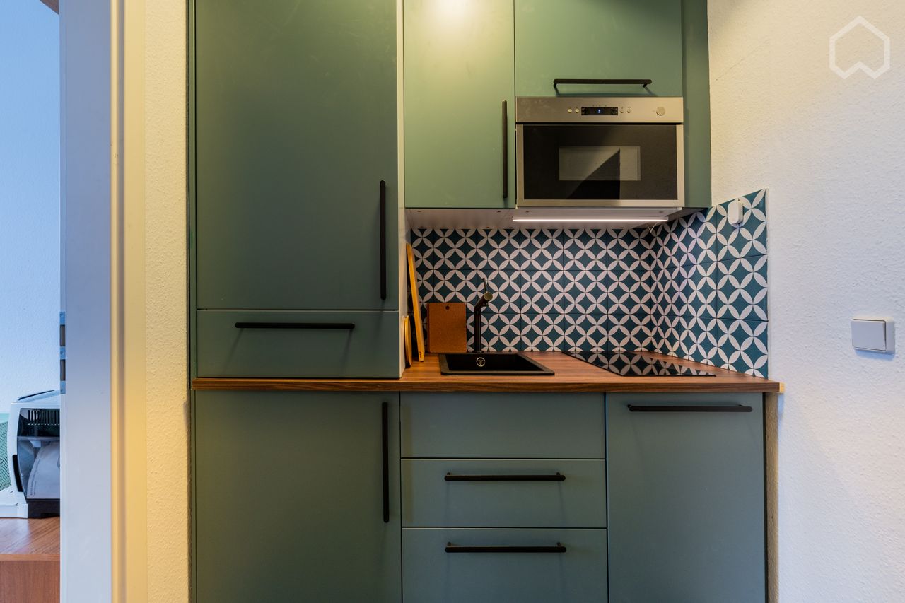 Charming 2 rooms and a terrace in Friedrichschain (Samariterkietz)