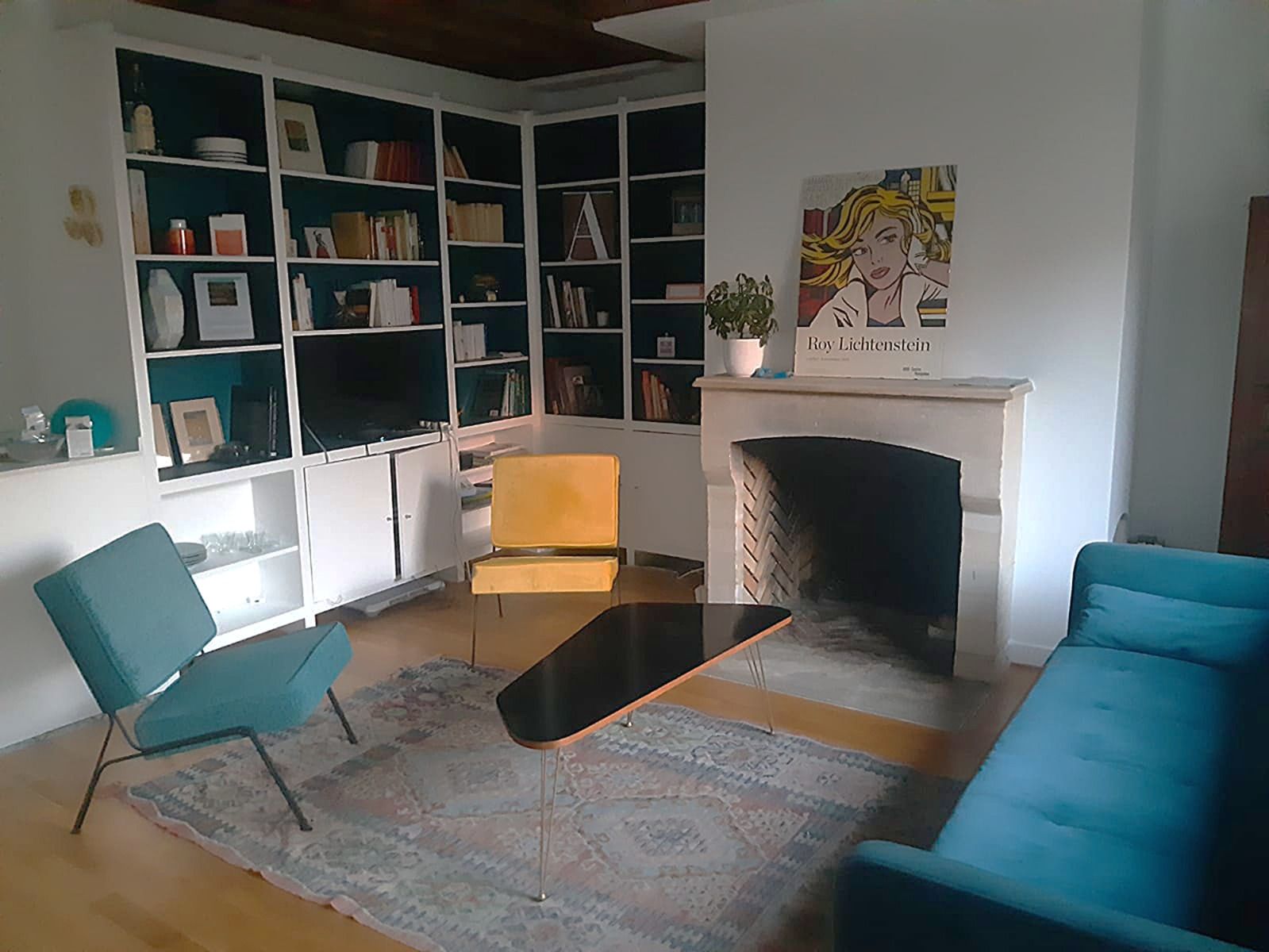 Charmant appartement rénové donnant sur jardin privé, au calme - 50m Notre dame - 1 chambre séparée, 1 salon, 1 bureau (loyer tout inclus) Paris