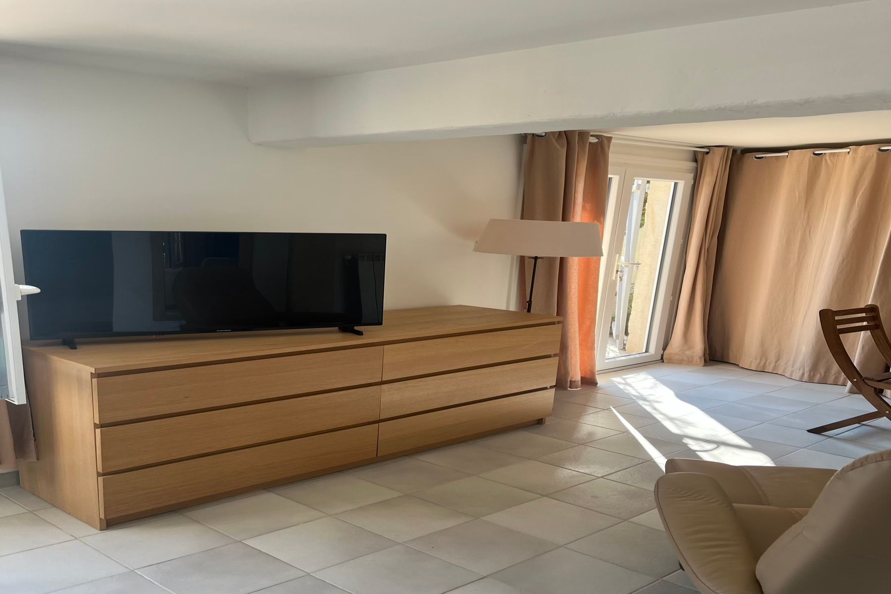 Location Furnished studio near ITER – 7-month lease, move-in ready (Villelaure, Provence 