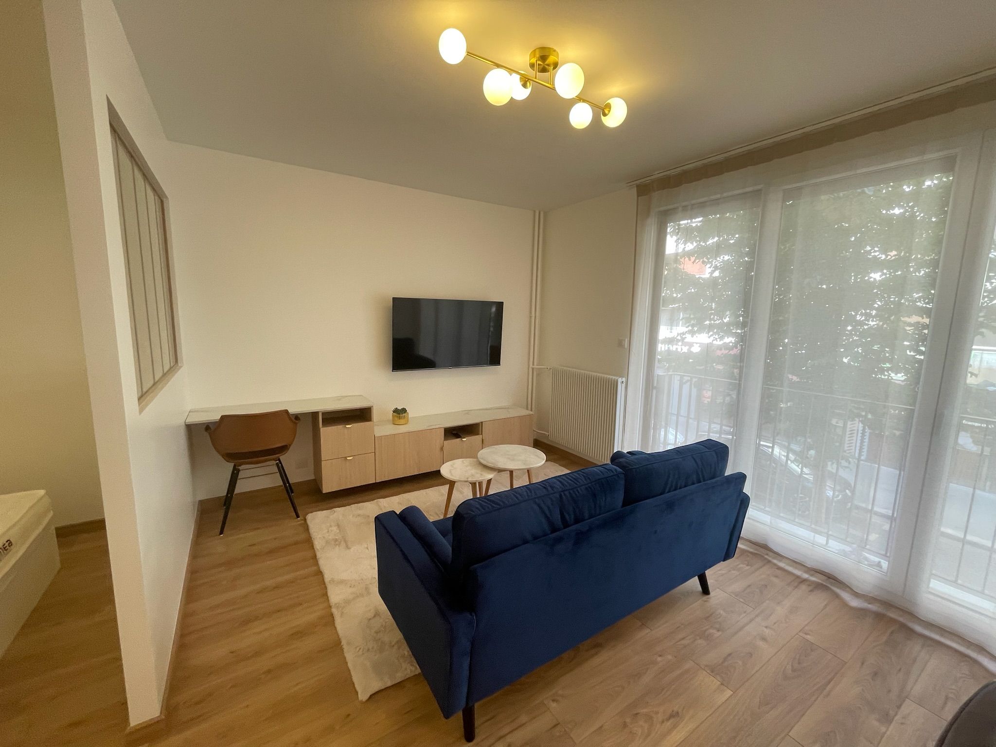 Location Charmant 2 pièces 33m² refait à neuf - Localisation Excellente - 15ème (loyer to
