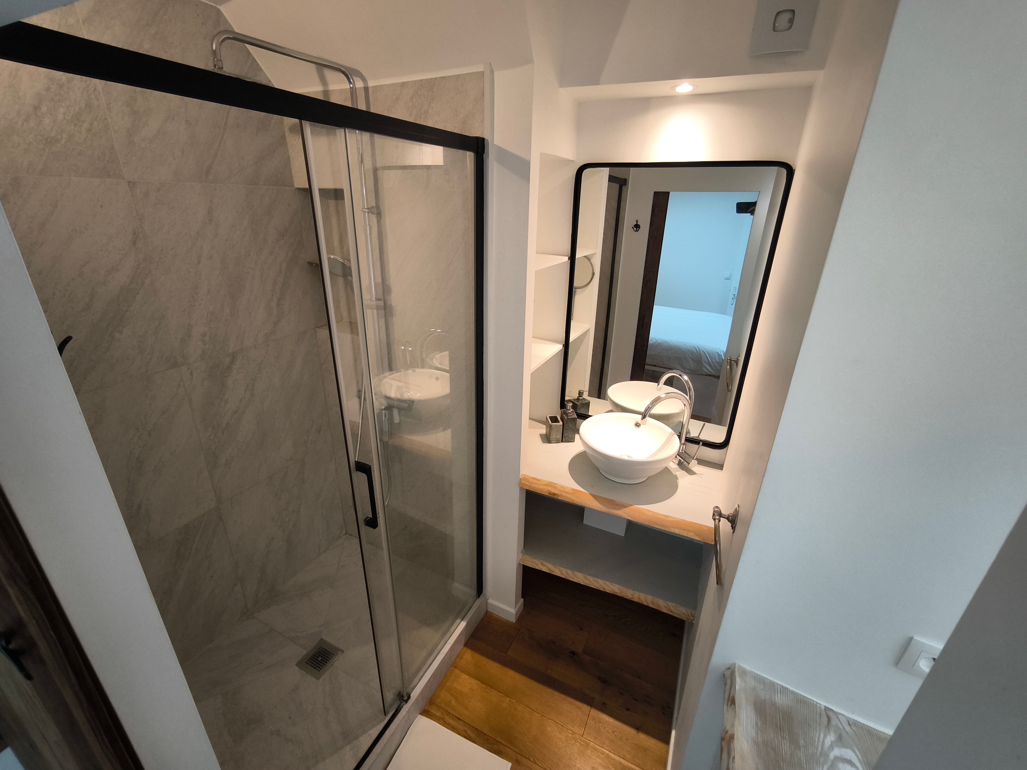 Location Loft Duplex Parisien : un nid douillet à Paris (loyer tout inclus)