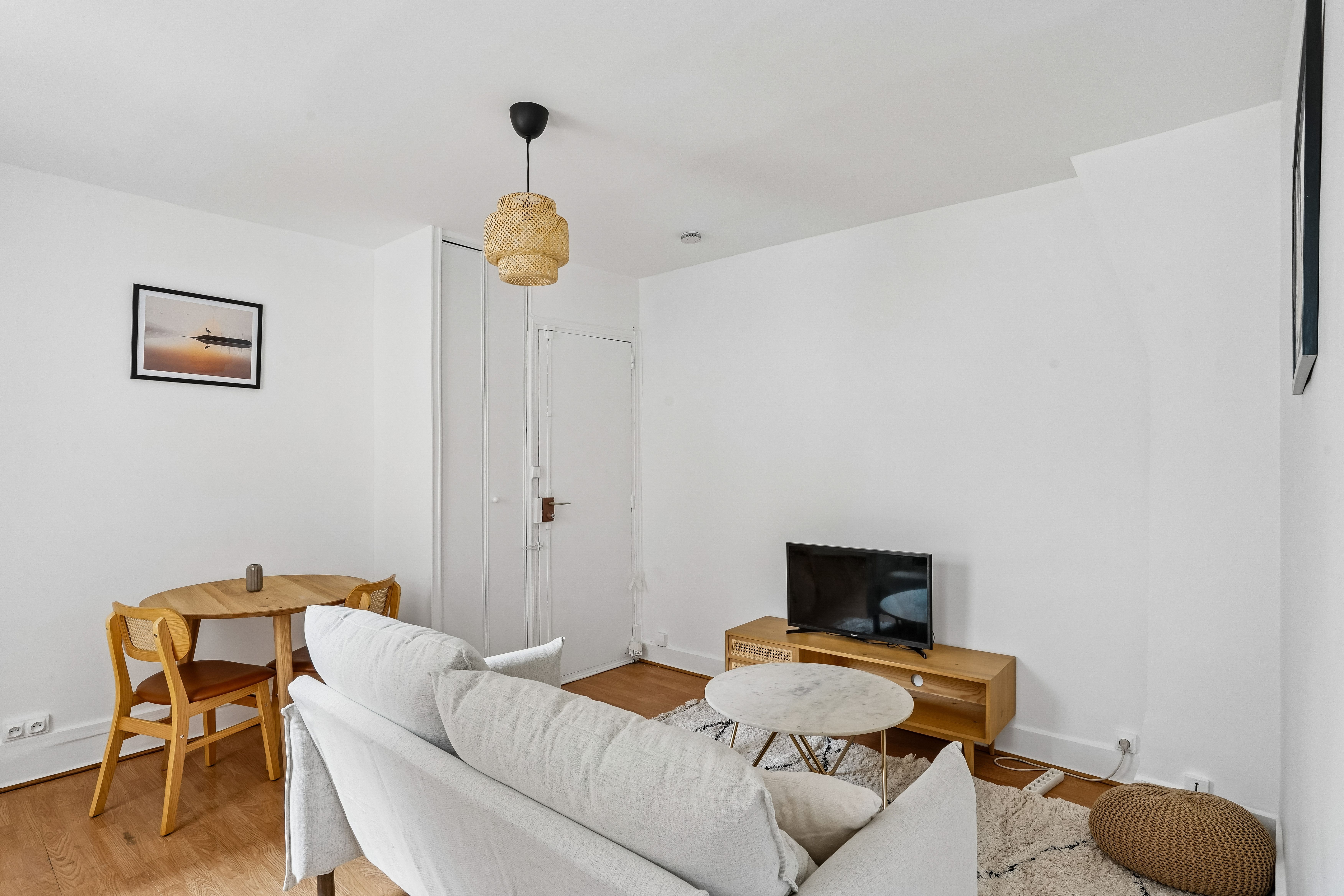 Location Necker / rue de Vaugirard (1er étage) (loyer tout inclus)