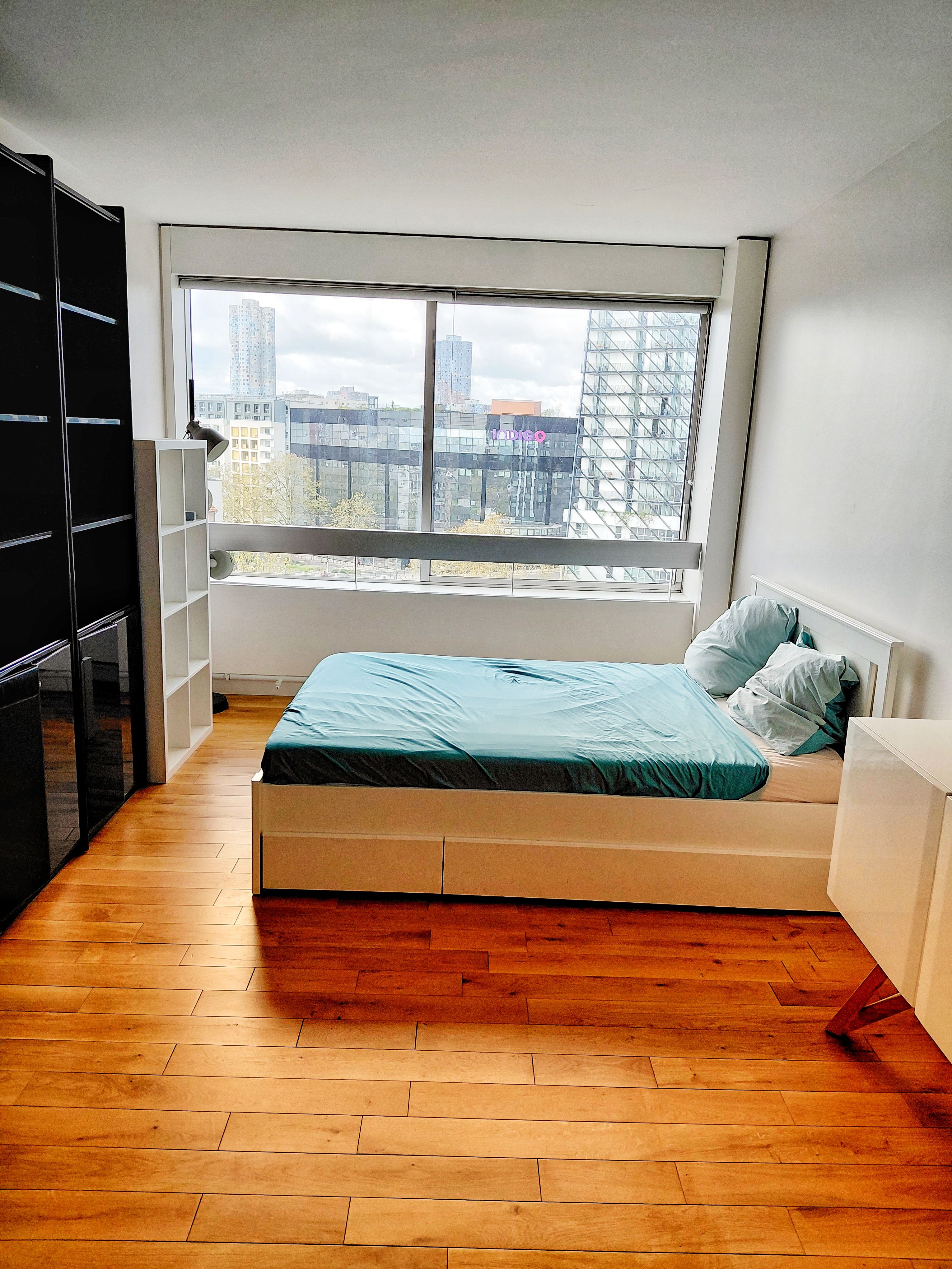 Location MAGNIFIQUE T4 EN FACE DU QUARTIER D'AFFAIRES DE PARIS- LA DEFENSE (loyer tout in