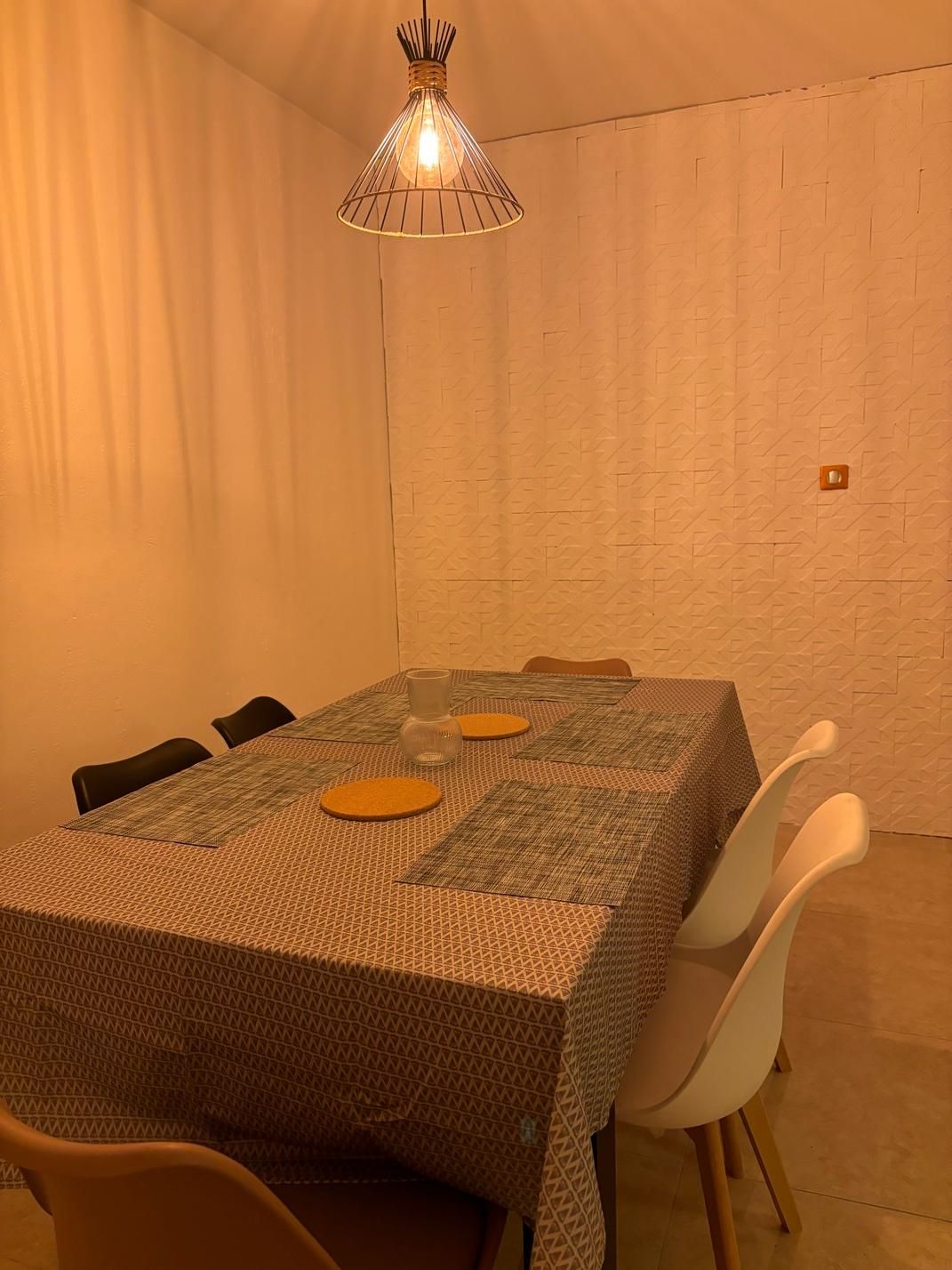 Location chambre en colocation dans une maison spacieuse (loyer tout inclus)