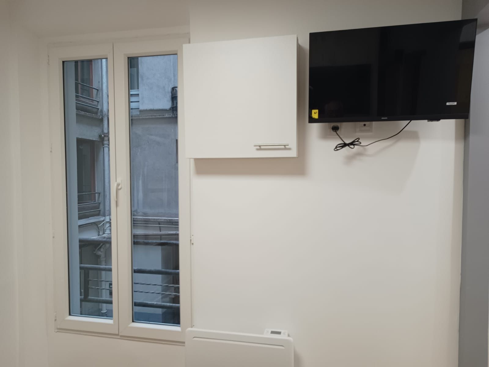 Location Joli Studio Paris XI (loyer tout inclus)