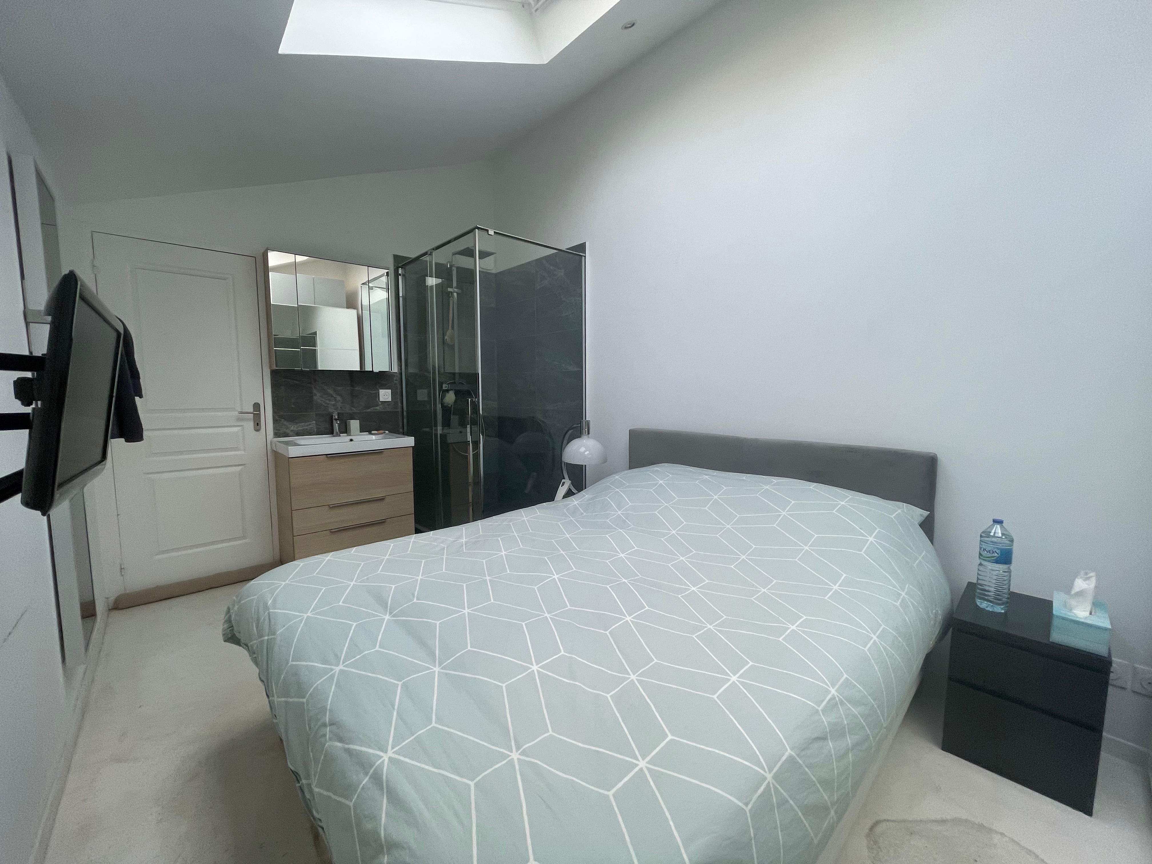Location Maison rénovée par un architecte · 4 chambres · Jardin privé · À 15 min de La Dé