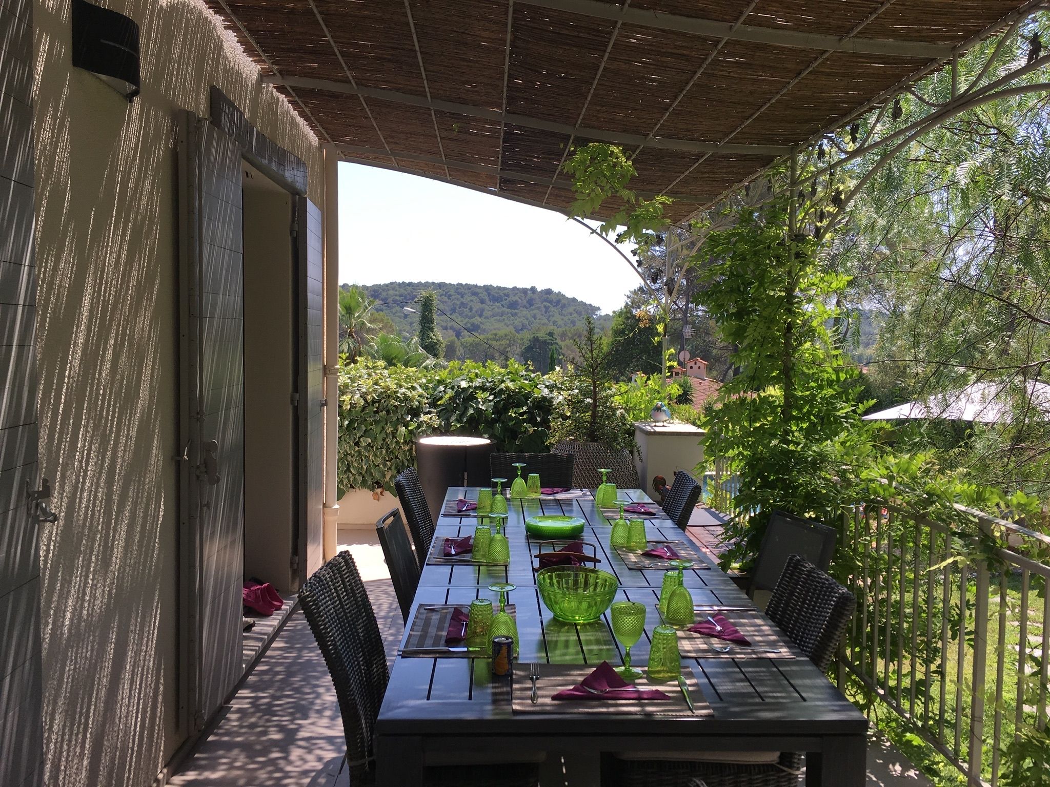 Location Villa avec piscine à proximité de Mougins School (loyer tout inclus)