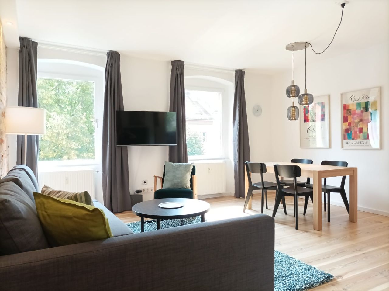 A beautiful, newly renovated 2 rooms apartment, 30 seconds away from Görlitzer Park