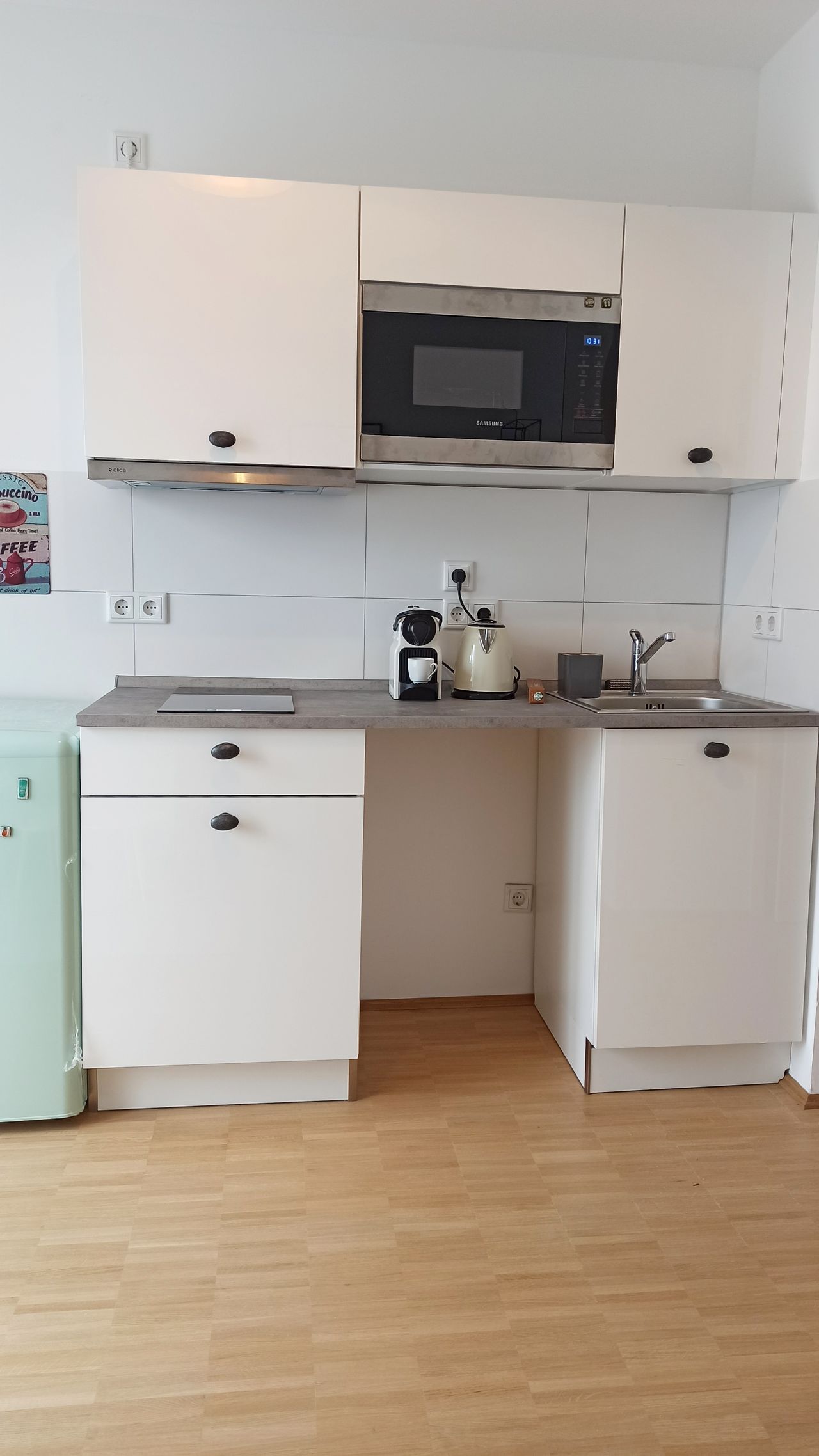 Bright beautiful 2 room City apartment