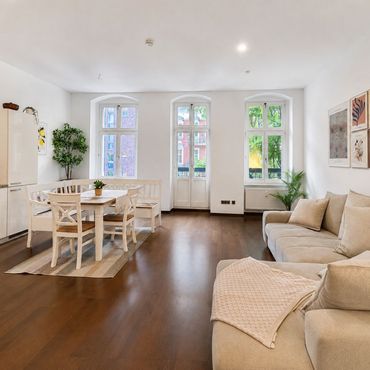 Light-filled 3-room apartment in Prenzlauer Berg in Prenzlauer Berg