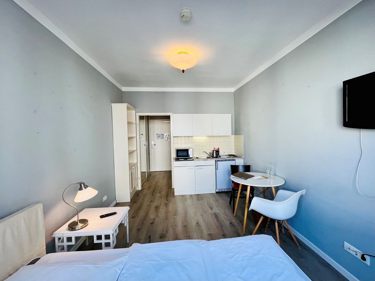 Single studio in Westend Frankfurt - near old opera