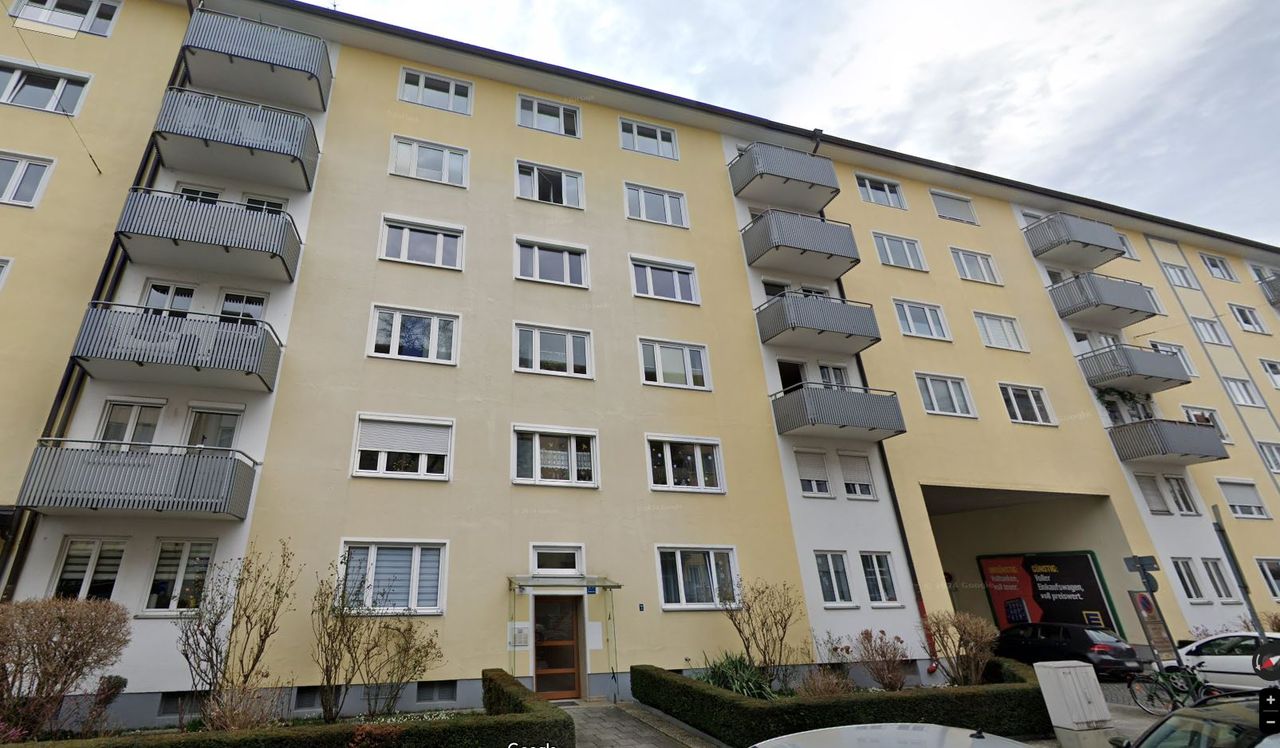 Charming flat with balcony in Munich
