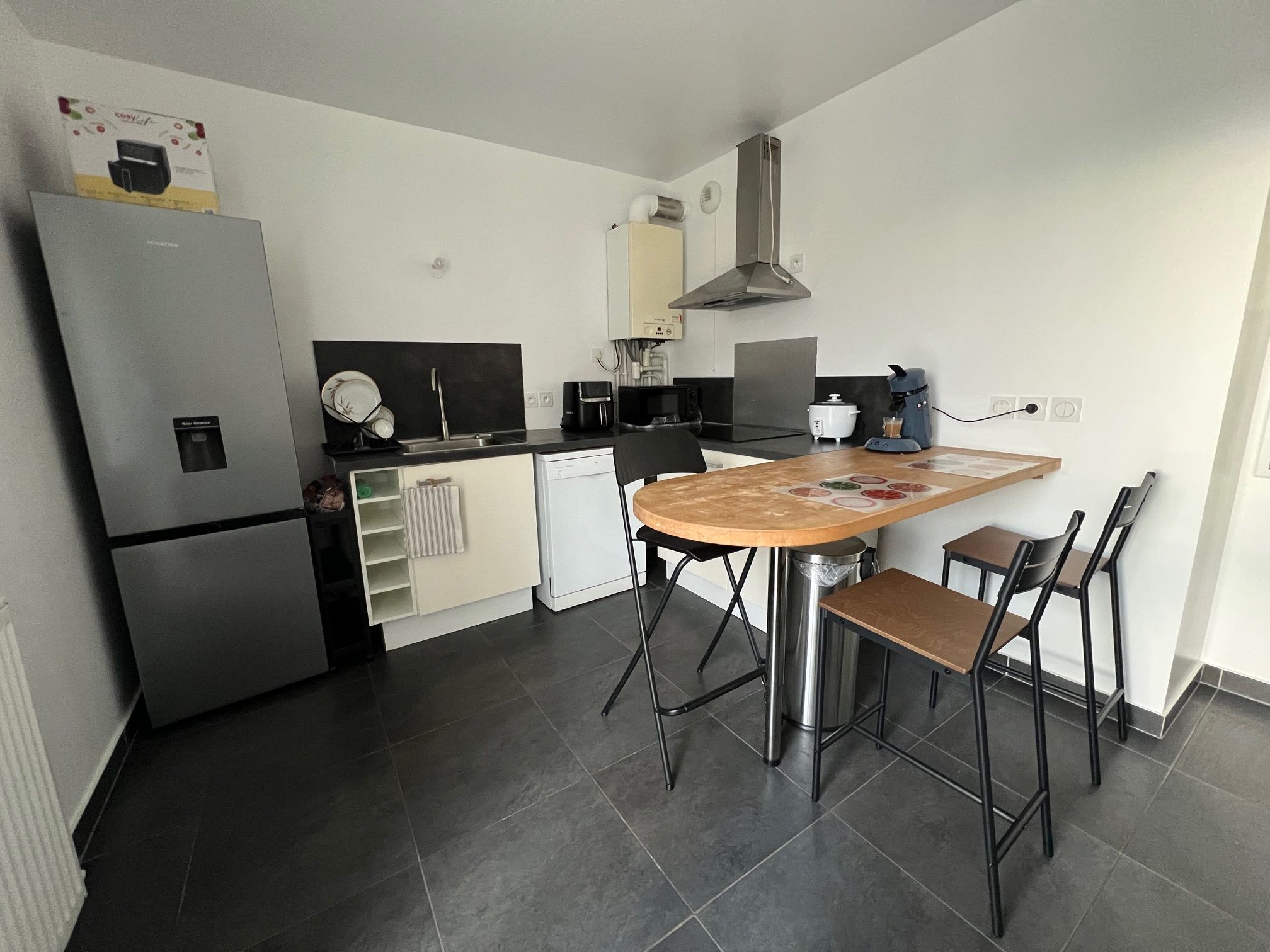 Location Studio T1 lumineux et spacieux avec balcon et parking à Noisy-le-Grand (loyer to