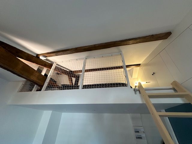 Location Joli studio au pied du métro Sablons Ligne 1 à Neuilly Sur Seine (loyer tout inc