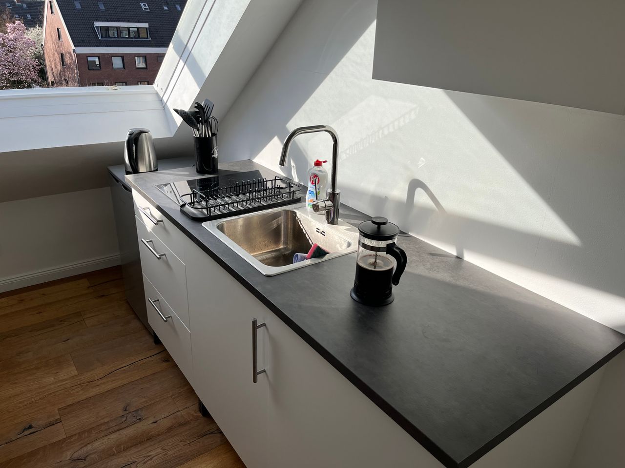 Renovated and newly furnished apartment in Köln Nippes