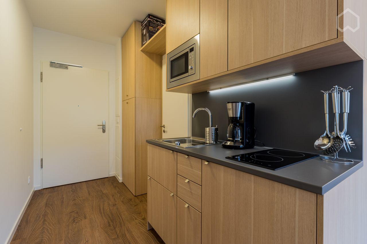 Quiet New Modern Studio near Main Train Station - FRITZ-TOWER