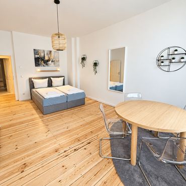 Epen 10 -11 Stylish 2-Bedroom Apartment with Balcony & Historic Charm in Reinickendorf