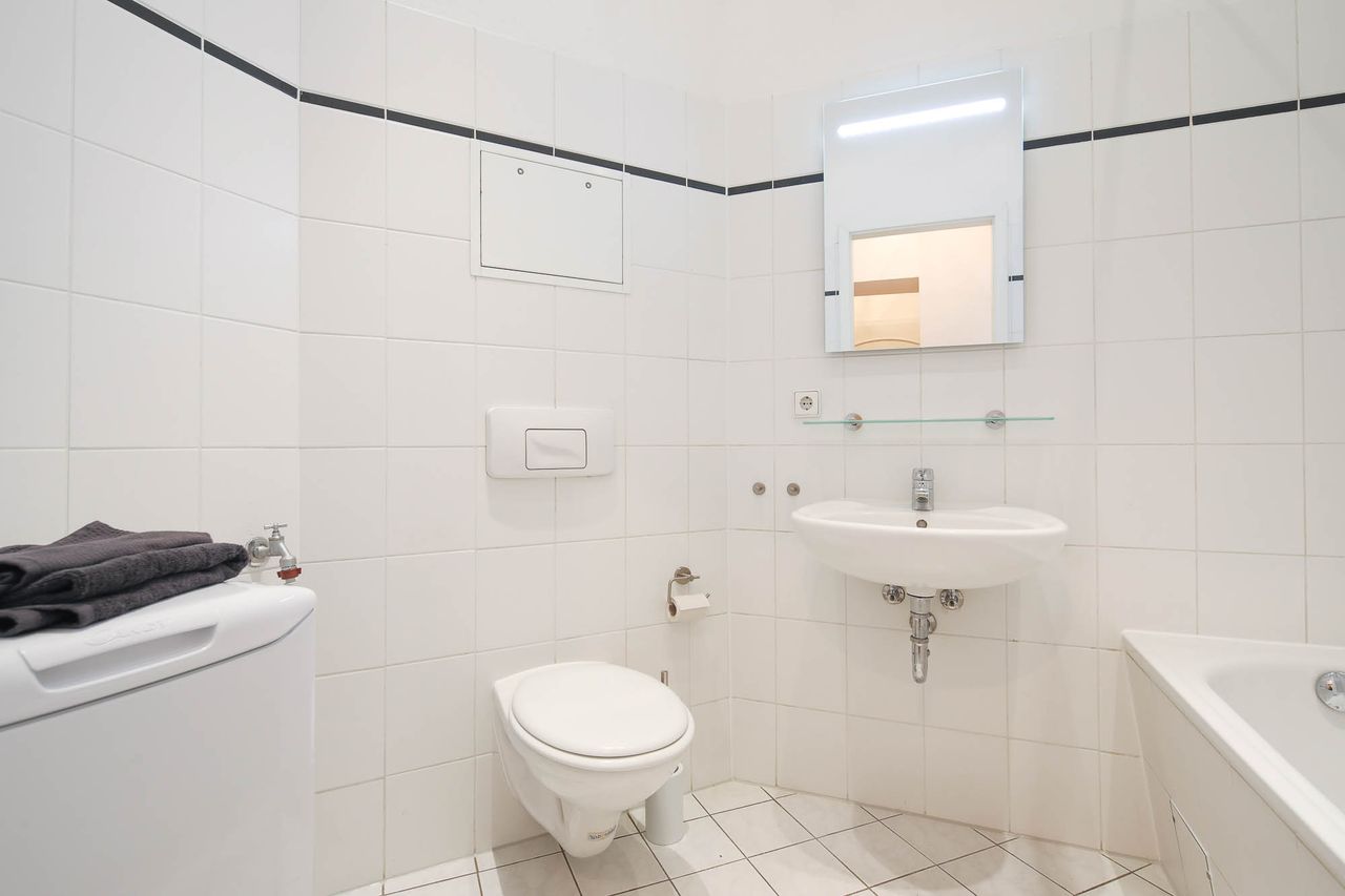 Sunny and quiet apartment in the southern part of Pankow