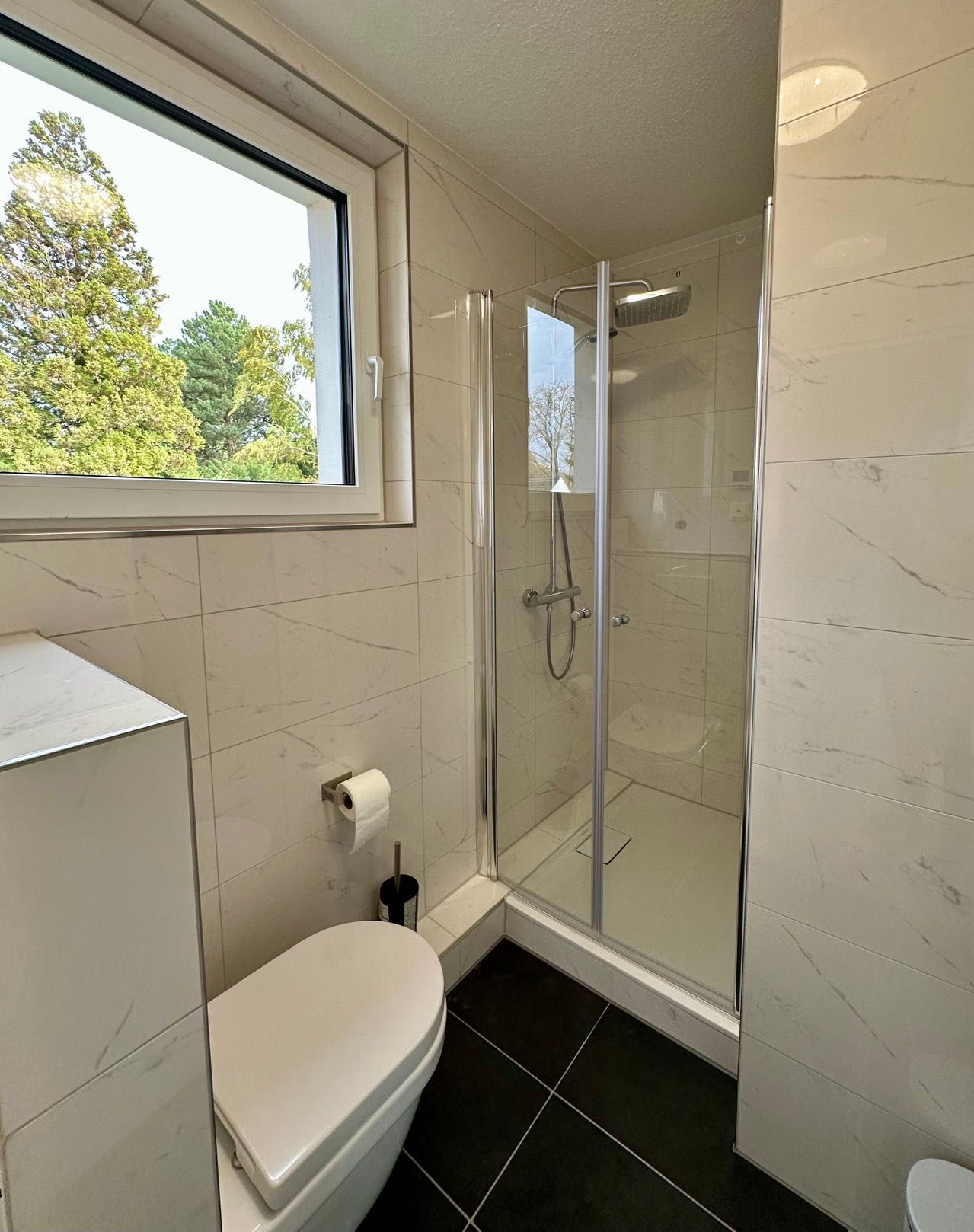 Fully renovated 2023 2 room apartment, great location, excellent amenities